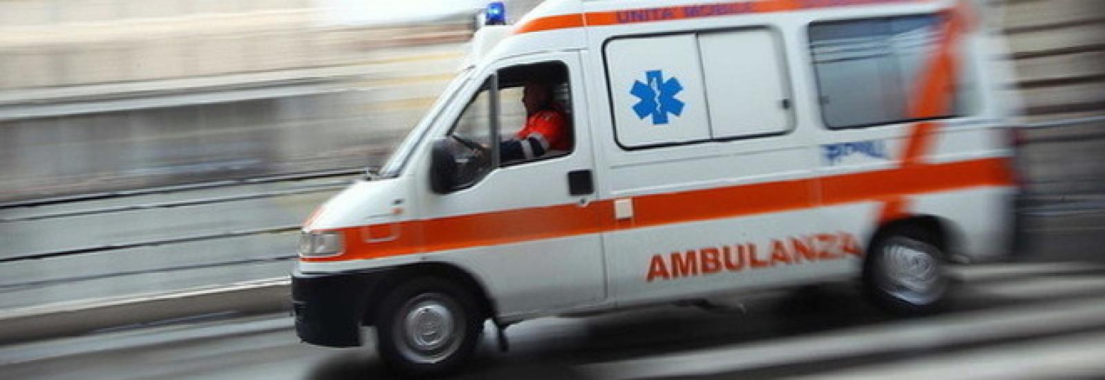 Perde il controllo dell'auto, incidente mortale in Romea