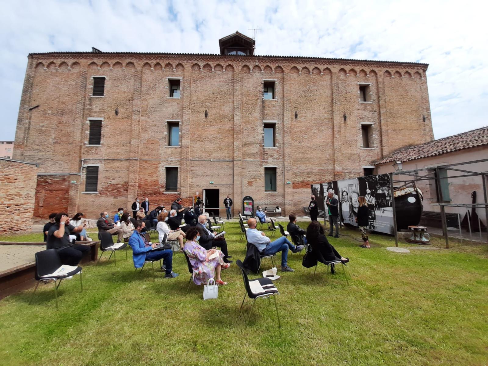 Grande successo per &ldquo;Il fantasma della forma&rdquo; la mostra al Museo Civico della Laguna Sud