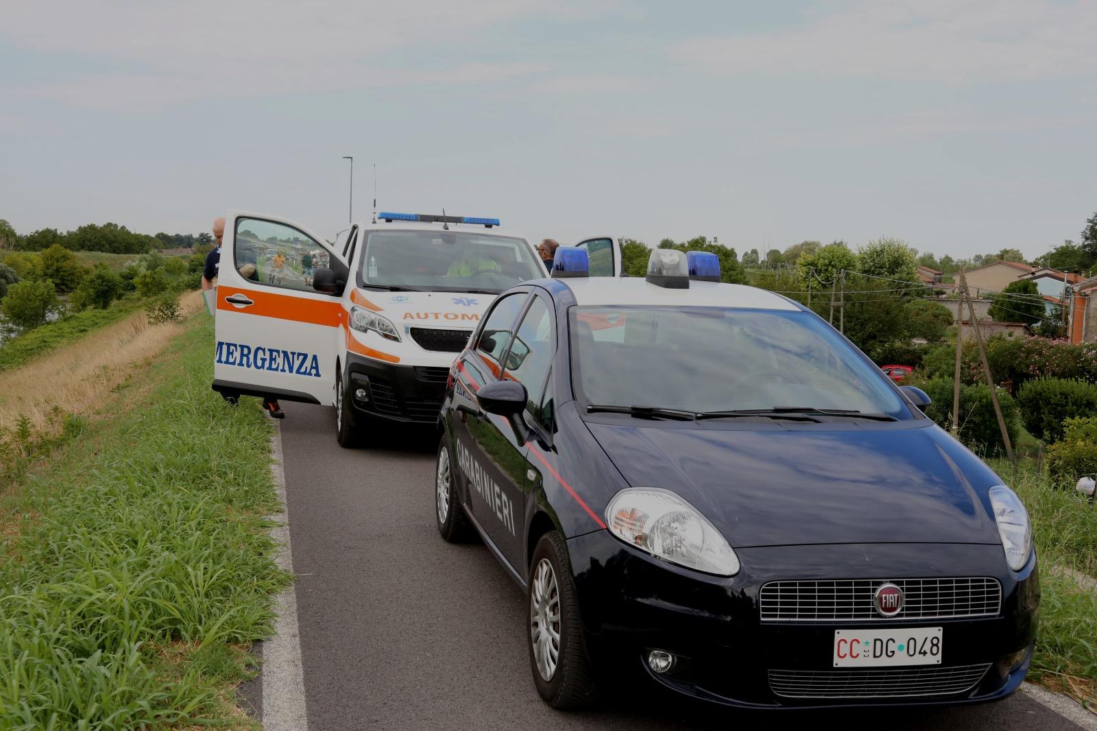 Schianto sull'arginale, feriti liberati dai pompieri