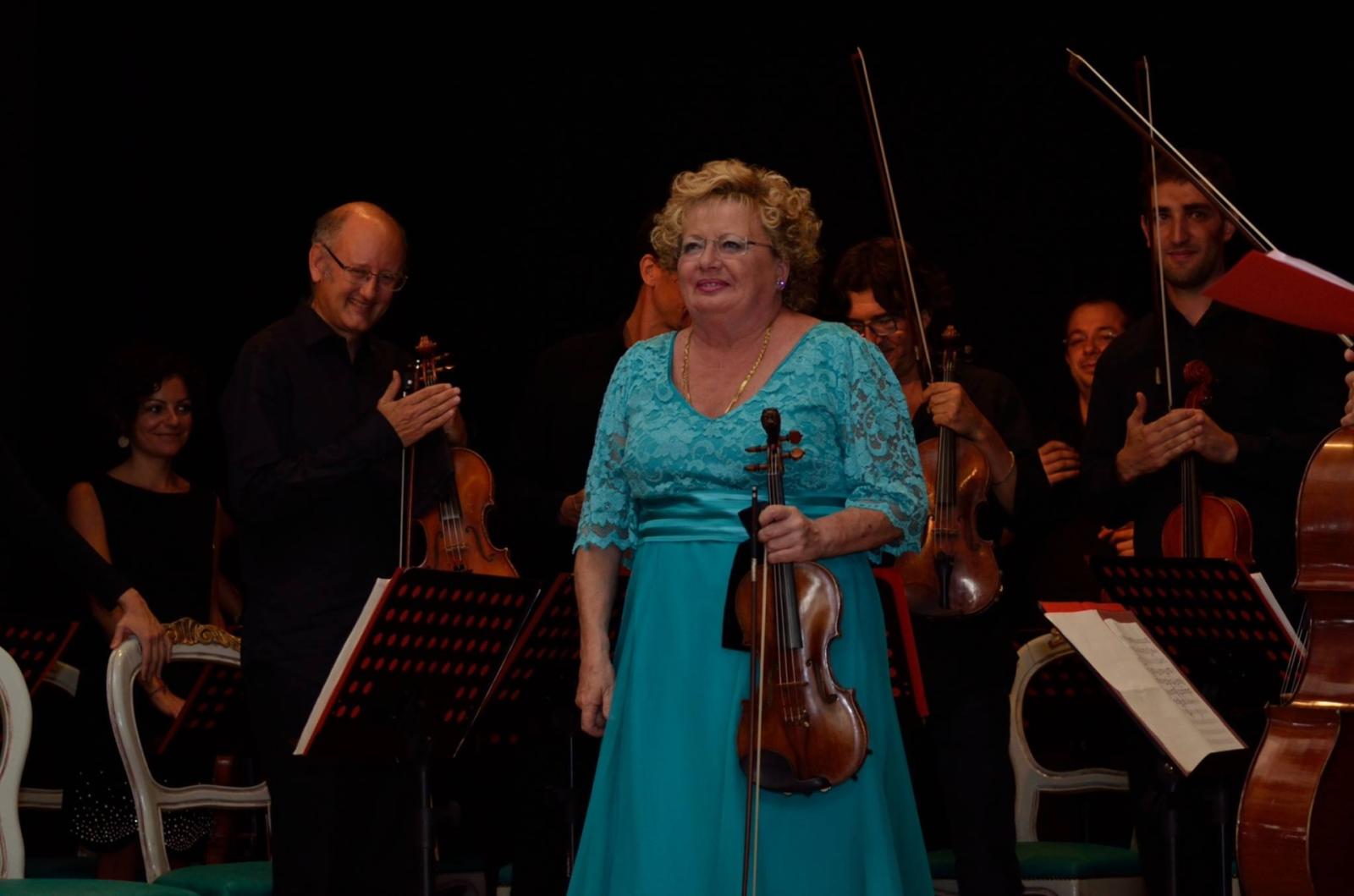 Viera Bilikova, lutto, violino, chioggia, choioggiaindiretta