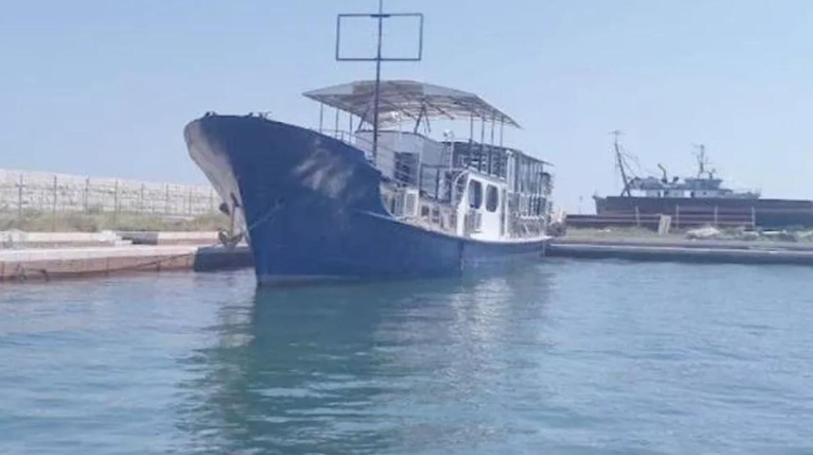 La barca "solidale" preda dei vandali