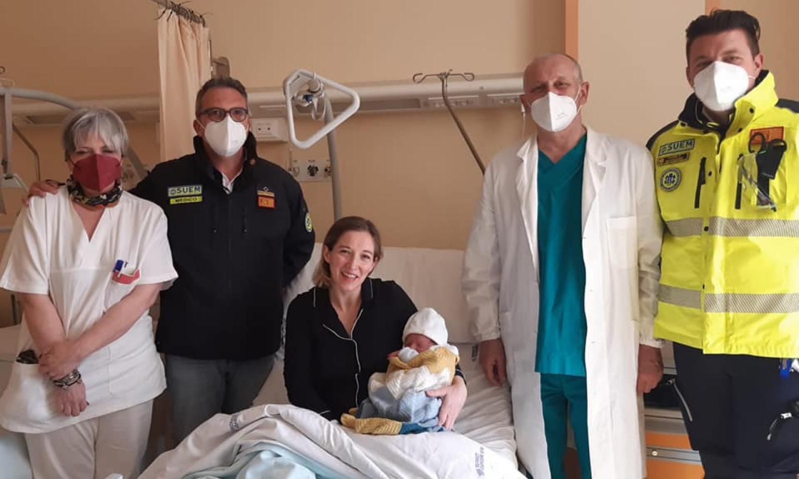 Il piccolo Dante nasce in idroambulanza