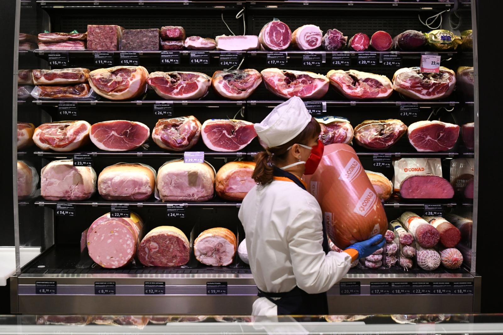 Conad riapre con cinque assunti in pi&ugrave;