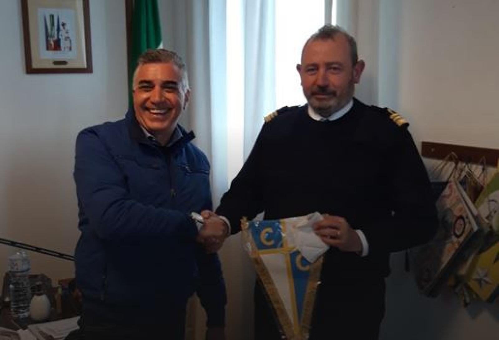 Il comandante Riccobene socio onorario del Circolo Nautico Chioggia