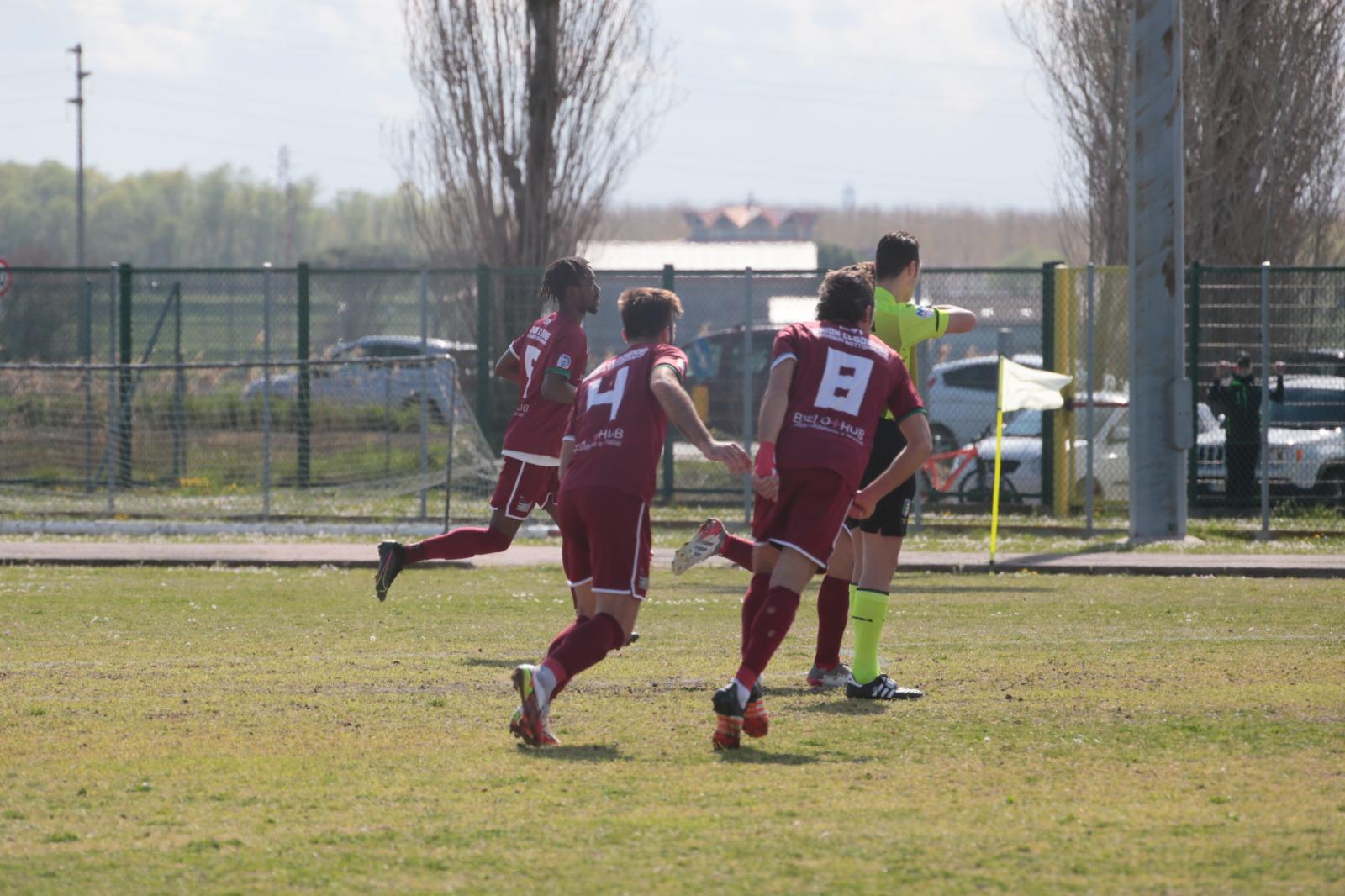 La Clodiense vince il derby e tiene il passo