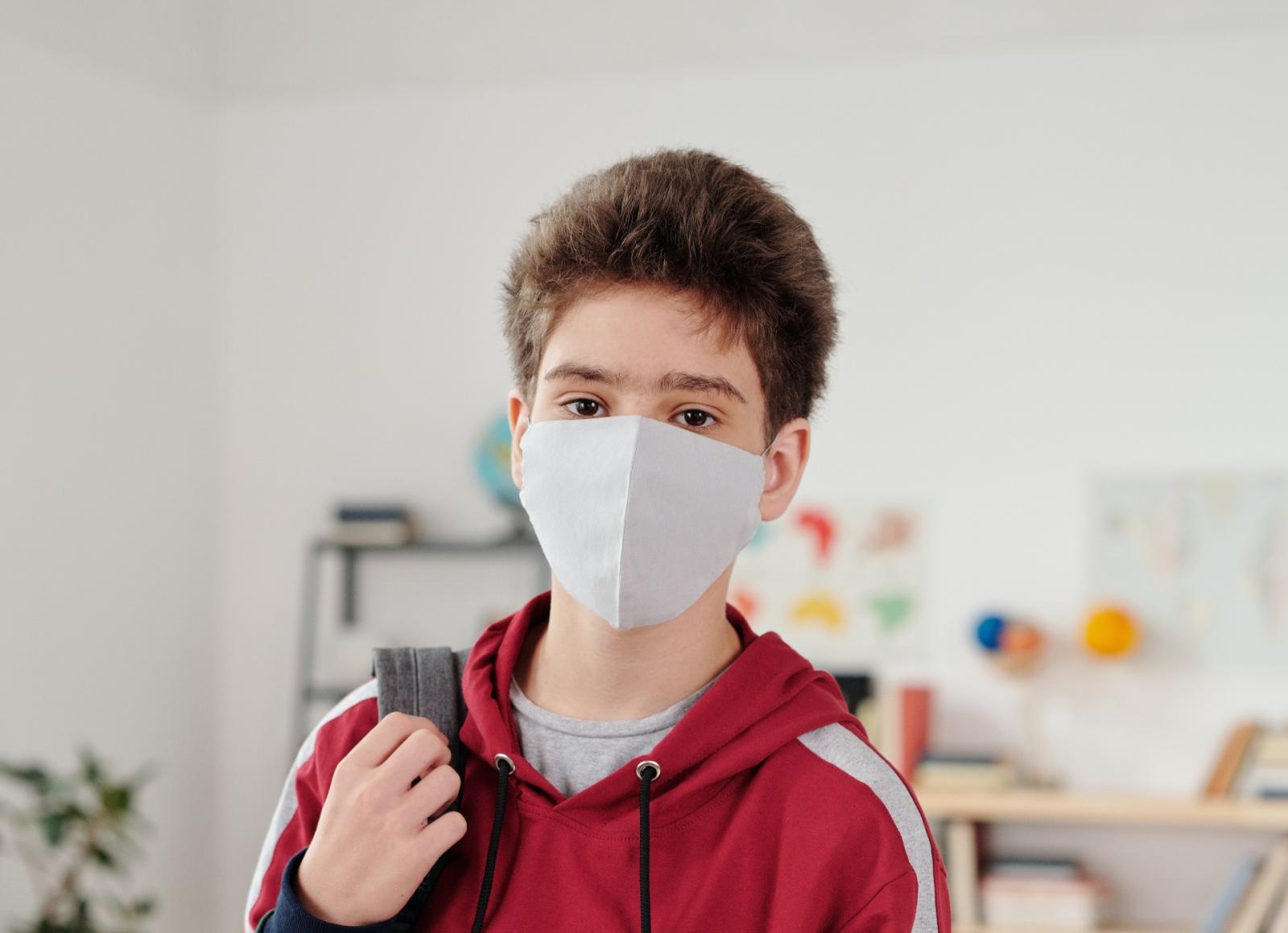 Mascherine ancora su dopo fino al 15 giugno