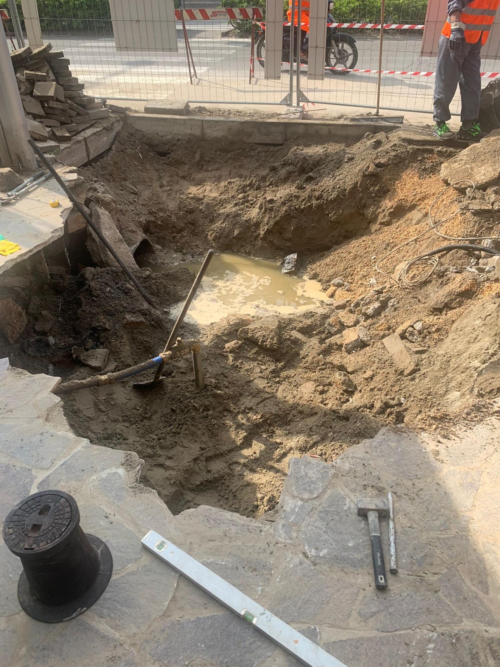 Falla enorme in viale Mediterraneo, due giorni di lavori