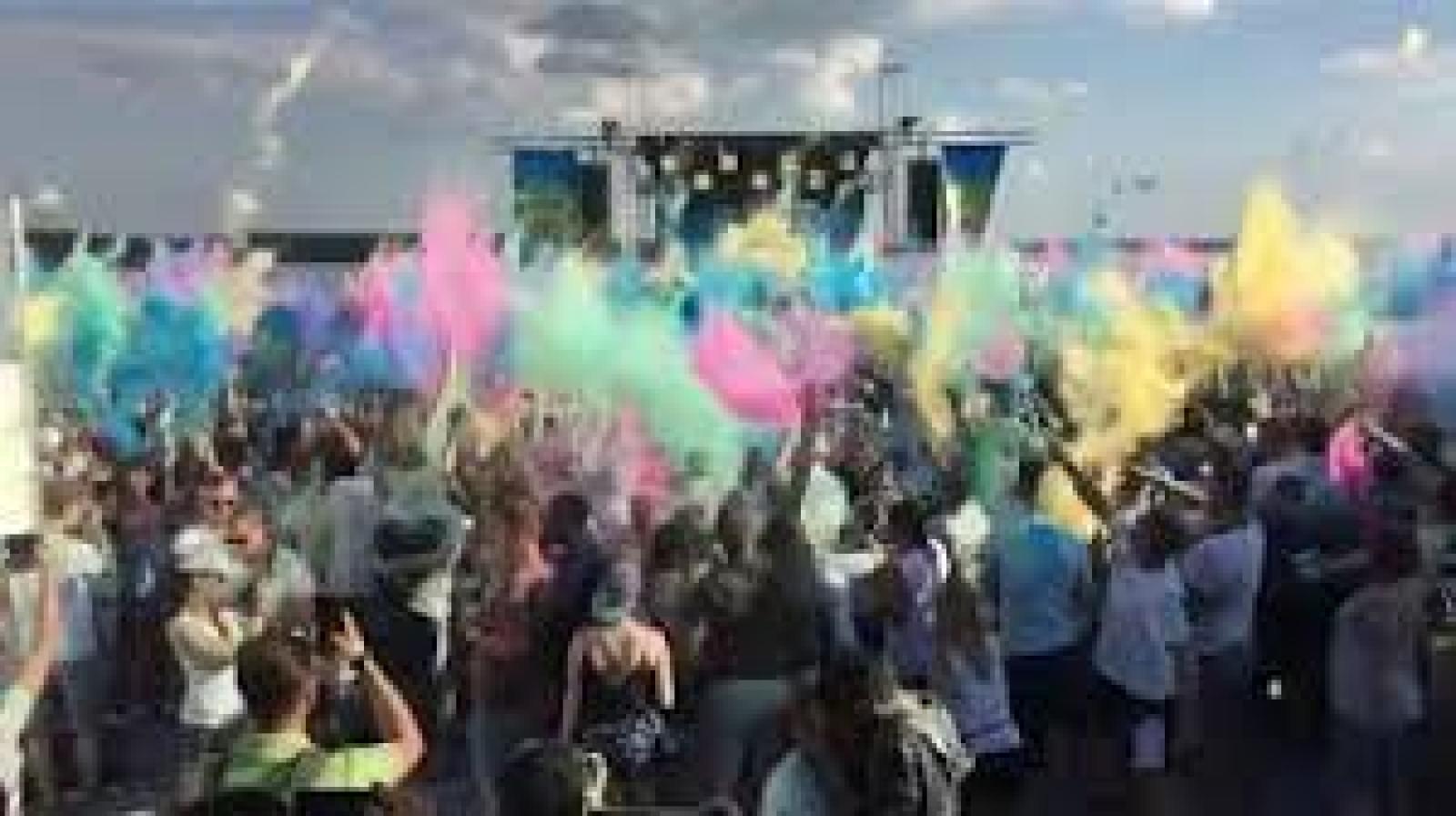 Gli anni Ottanta tornano pi&ugrave; rock che mai in centro