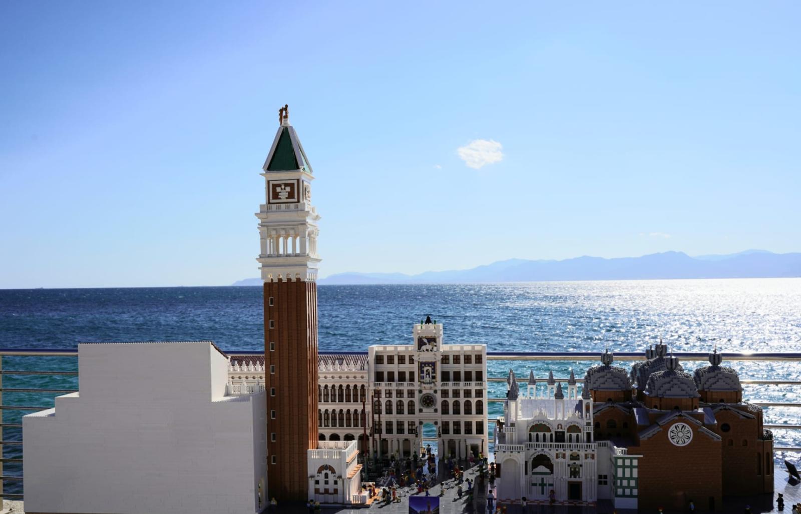 L'opera record: piazza San Marco fatta di Lego