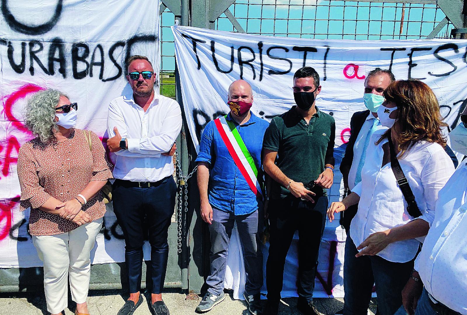 &ldquo;I profughi non finiranno a Conetta&rdquo;