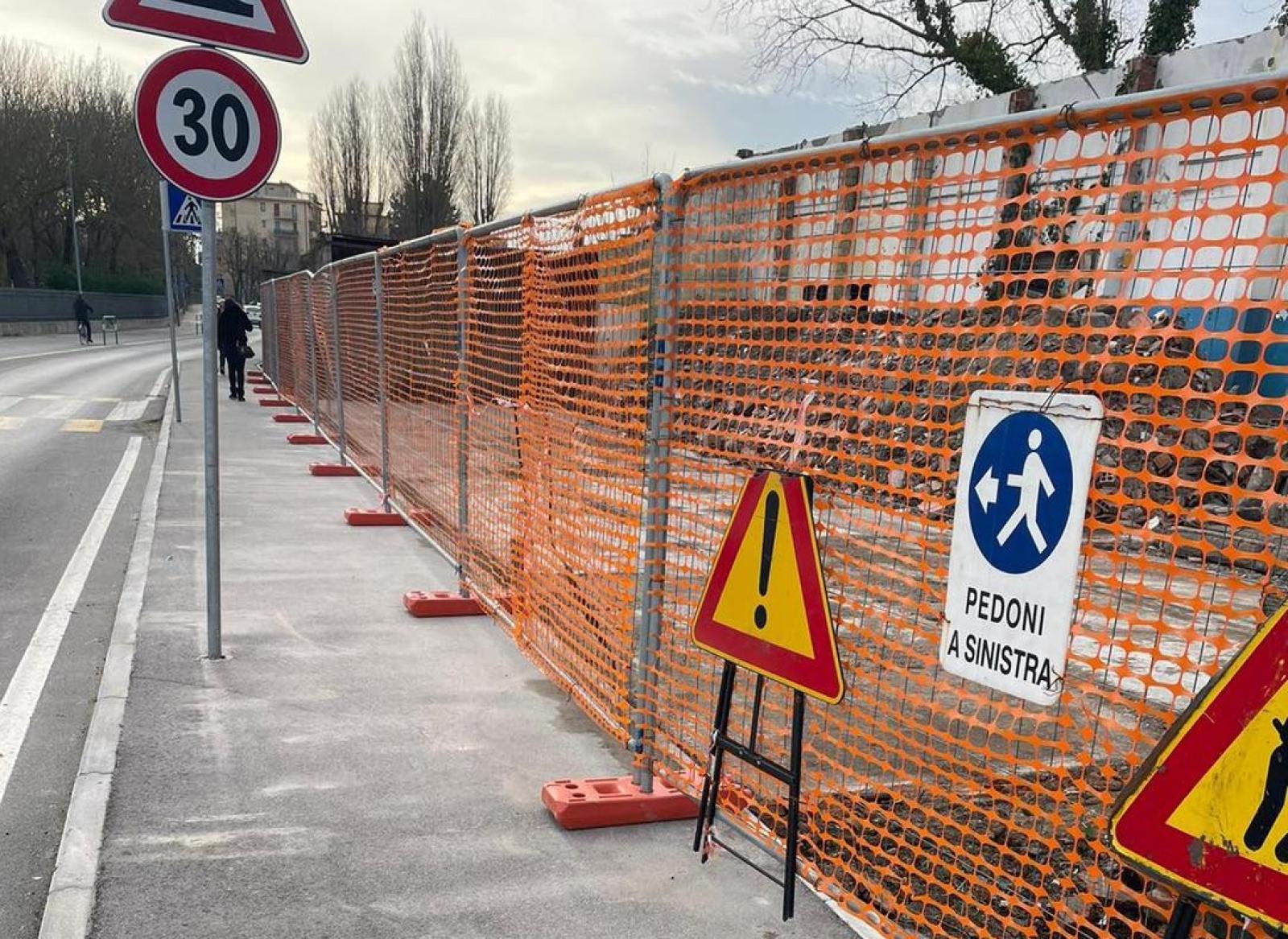 Via del Boschetto liberata dalle macerie
