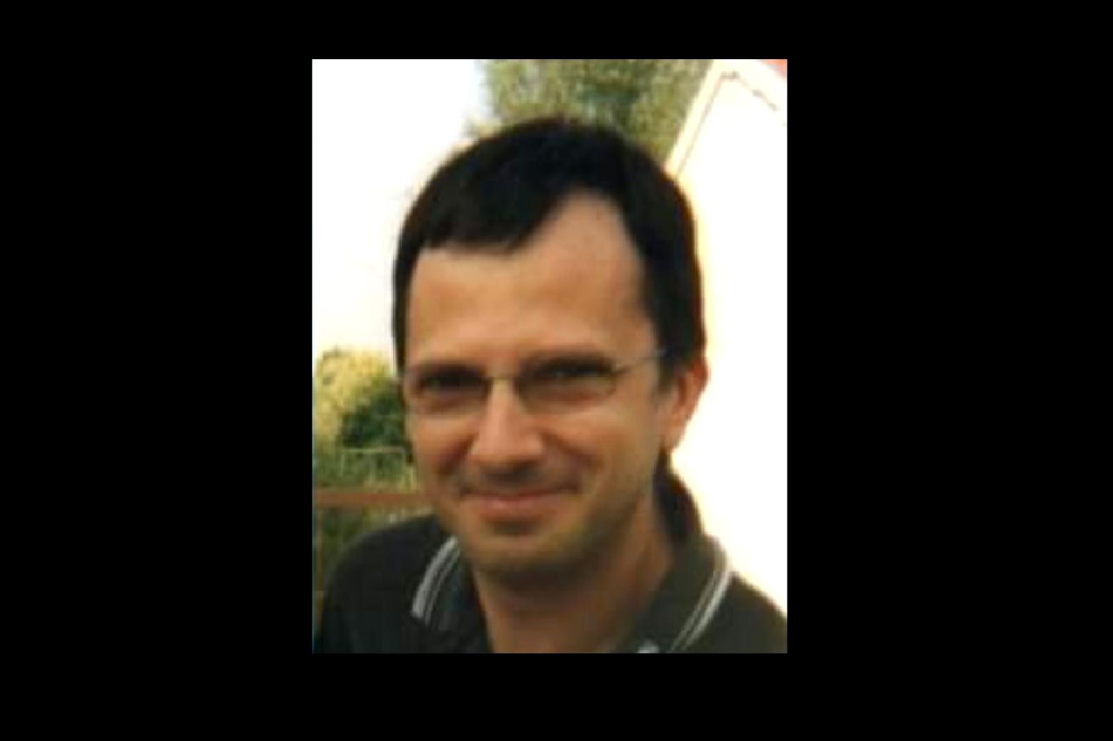 Marco muore a 44 anni, la citt&agrave; in lutto