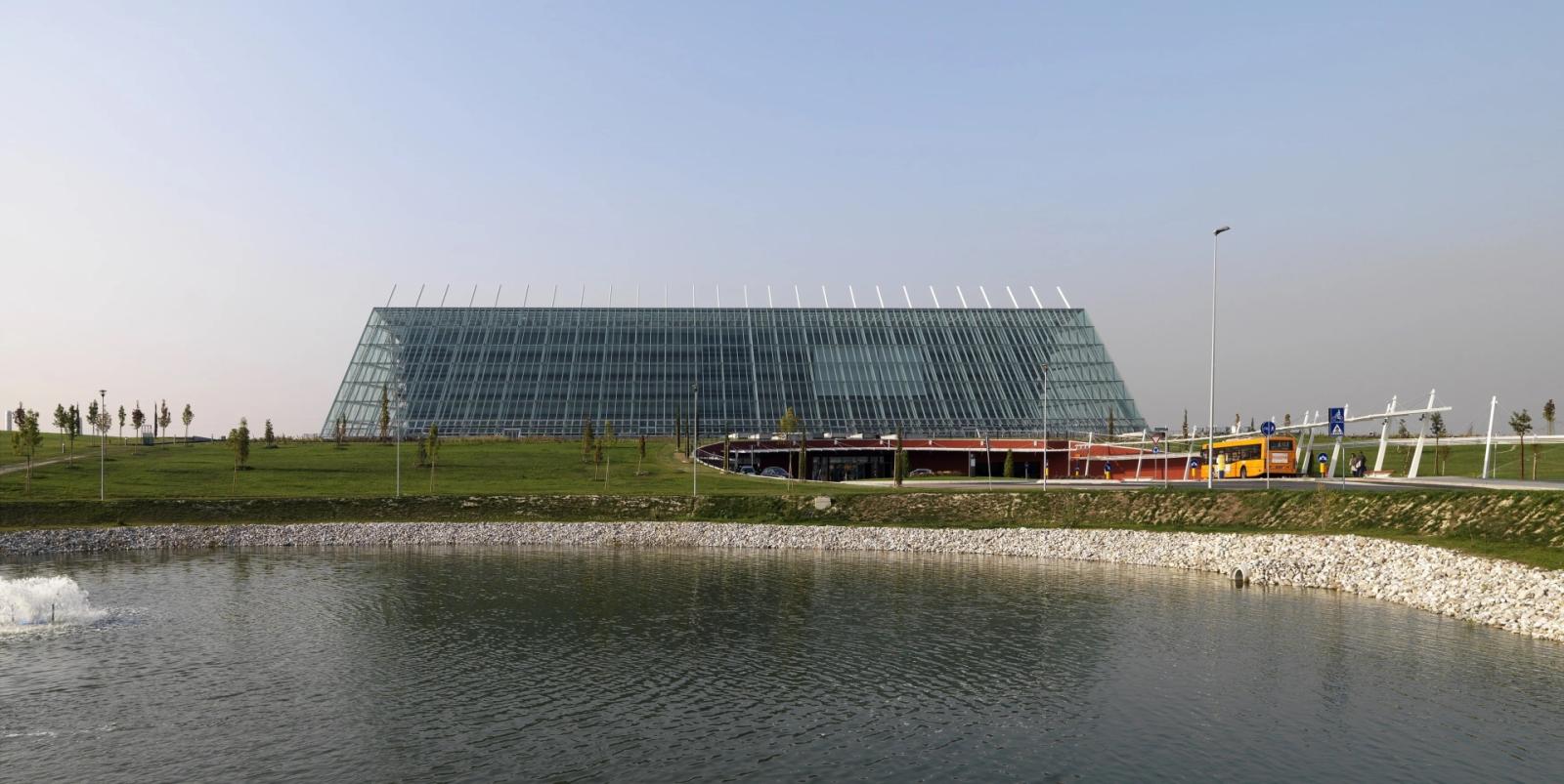 Tenta di dar fuoco alle lenzuola in ospedale