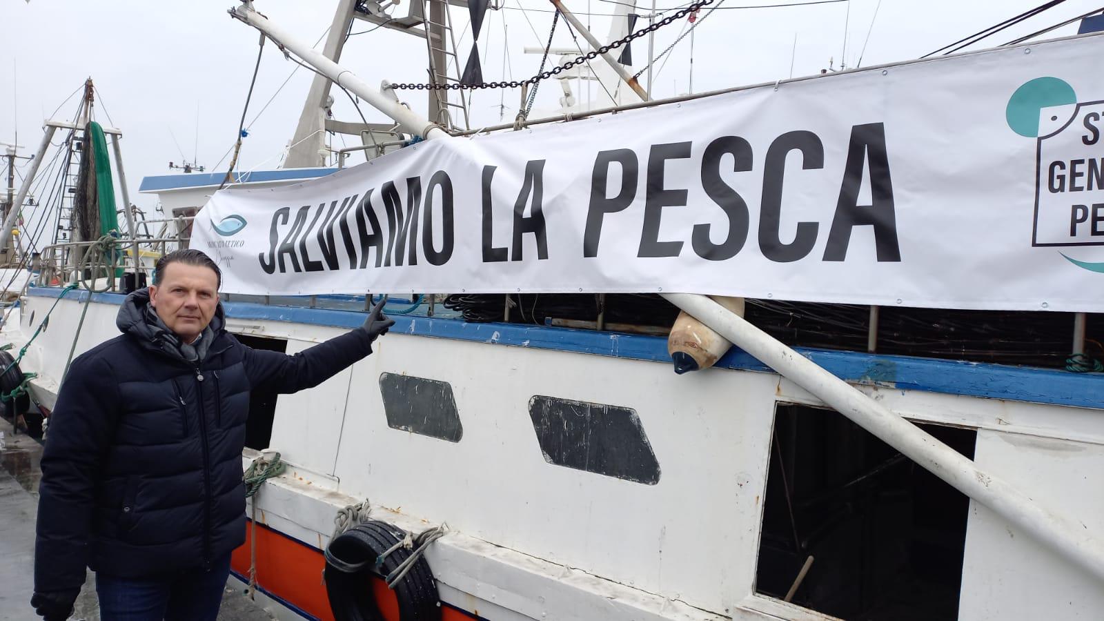 La politica scende in difesa della pesca a strascico