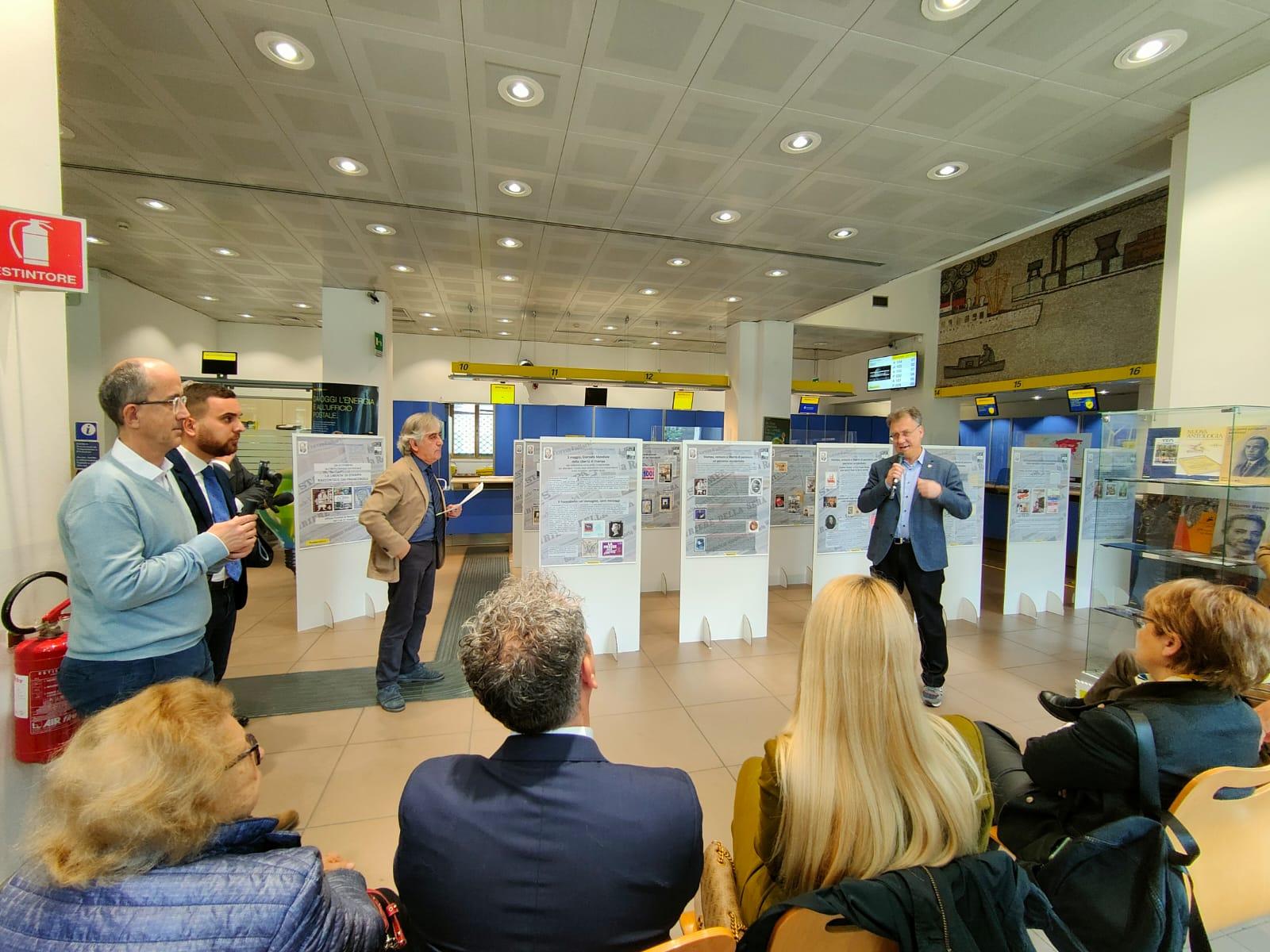 I francobolli raccontano la libert&agrave; di stampa