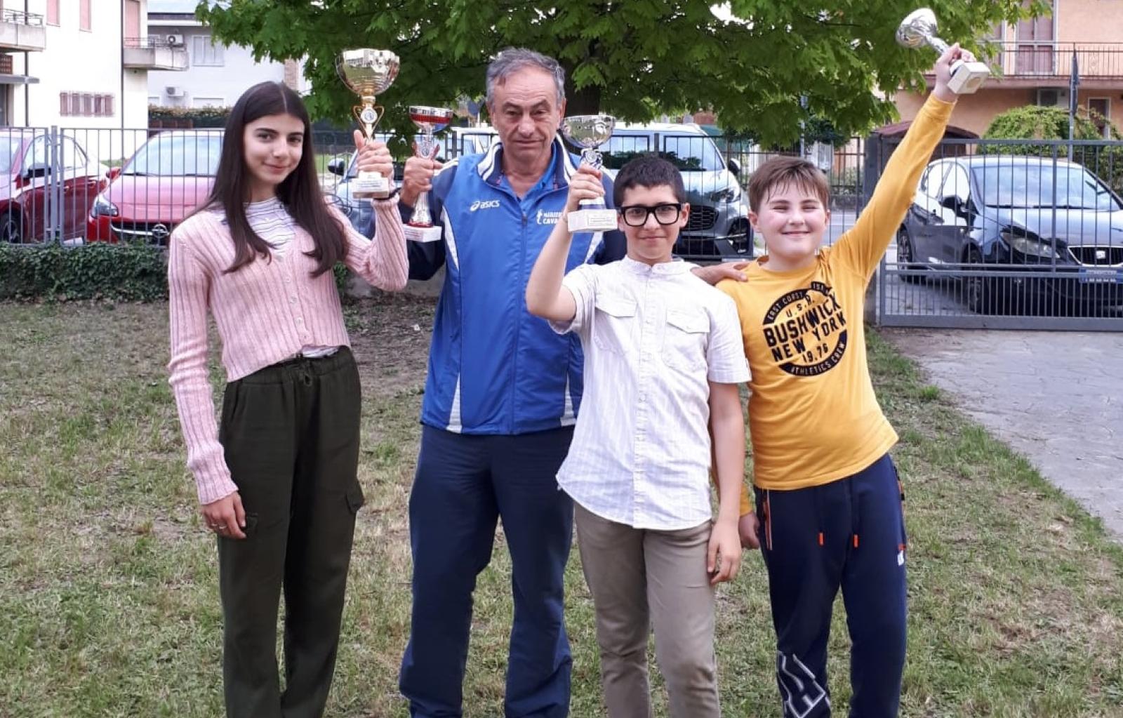 Tanti piccoli campioni di scacchi