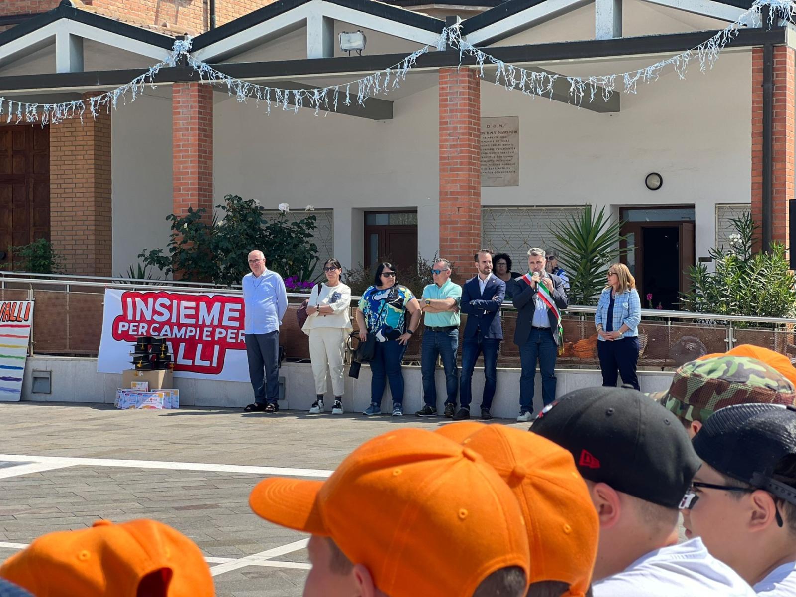 Una camminata per campi e per valli a favore della sostenibilit&agrave; ambientale e sociale