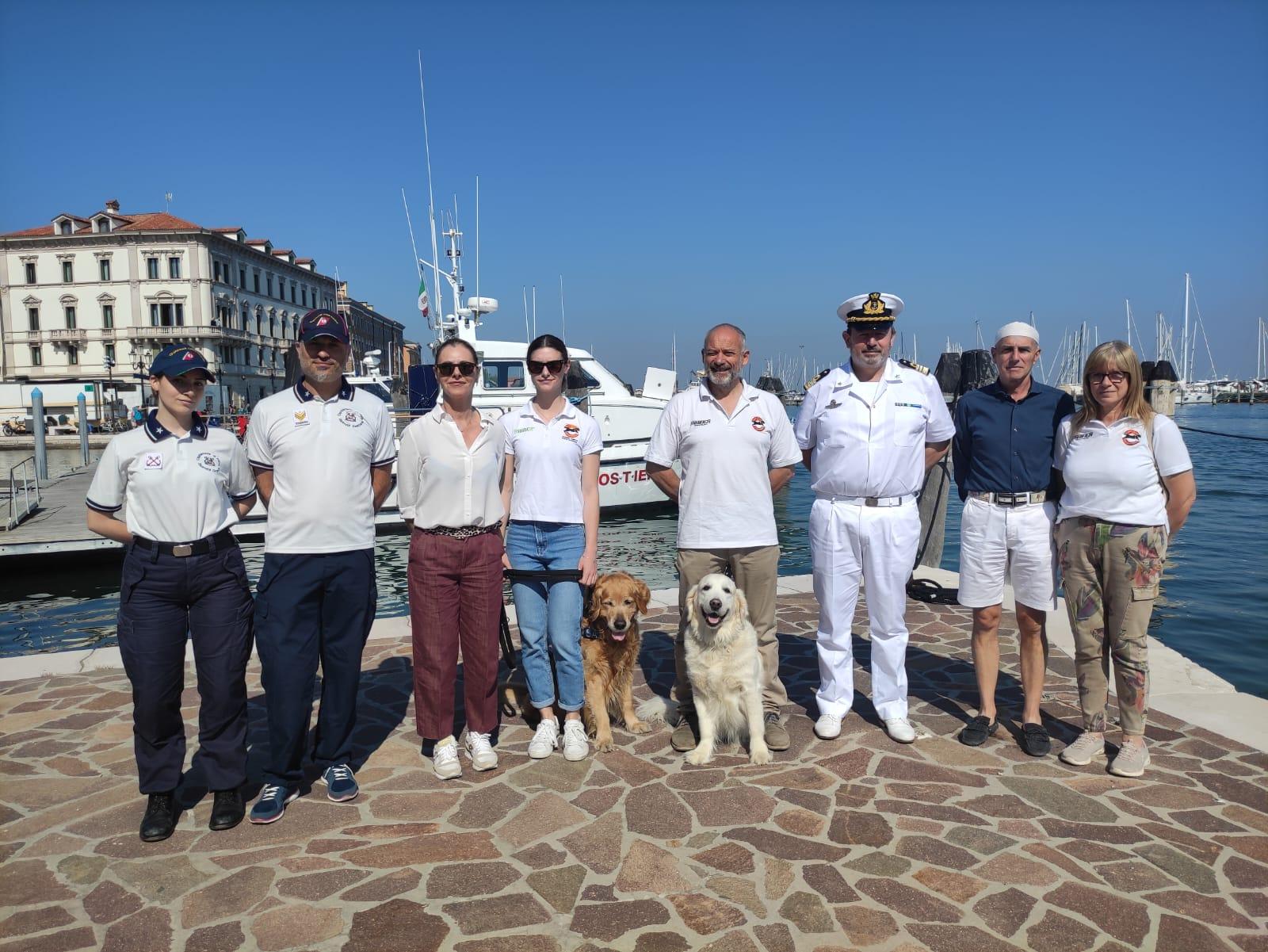 Sul litorale protagonisti anche i cani da salvataggio