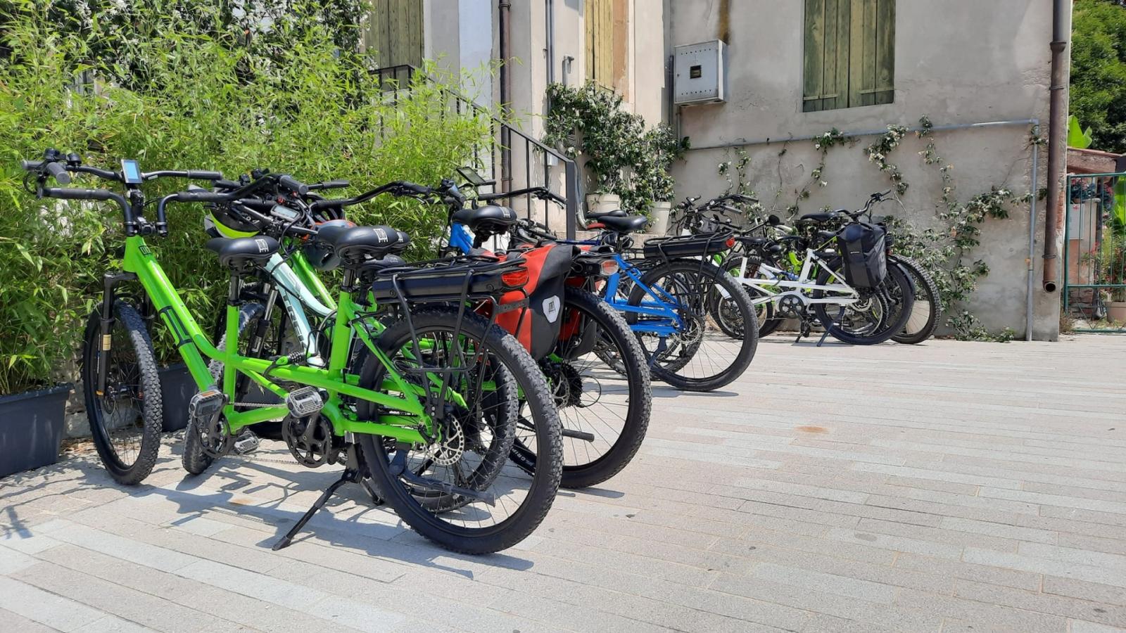 In Riviera tra bici e barca