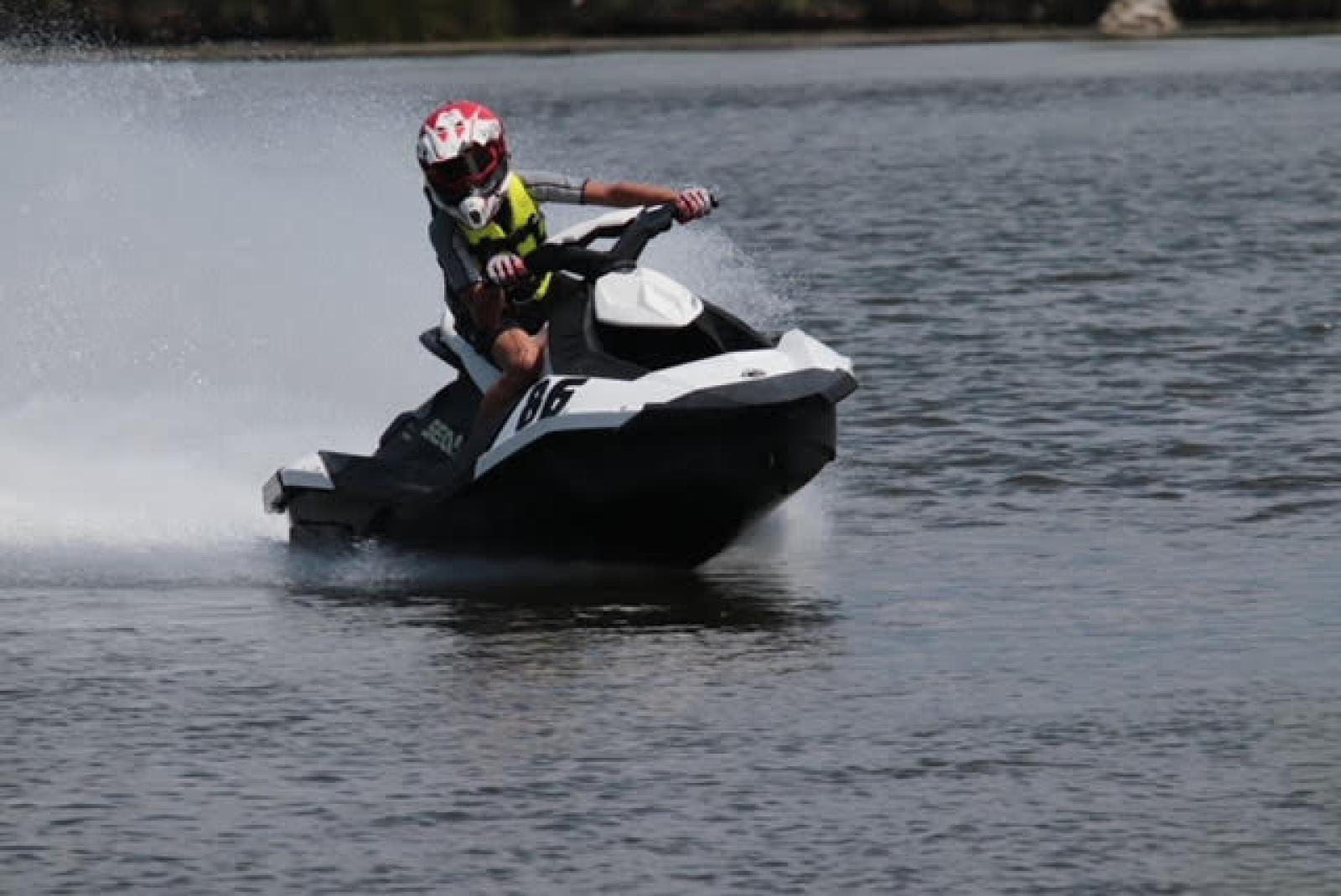 Spettacolo e adrenalina a Sottomarina