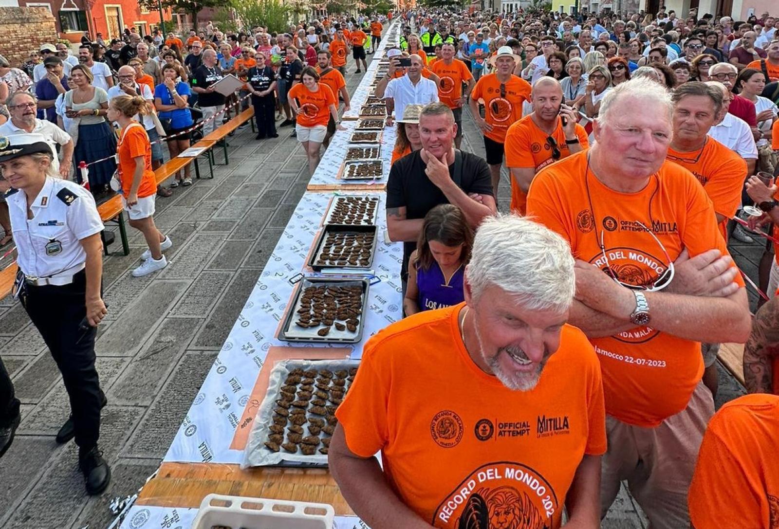 Mitilla da record: nel Guinness delle cozze cucinate insieme