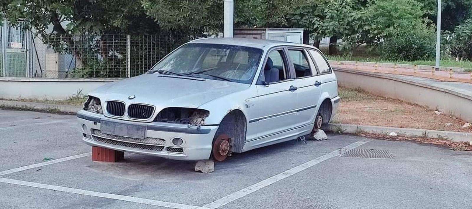 Incuria e abbandono in citt&agrave;