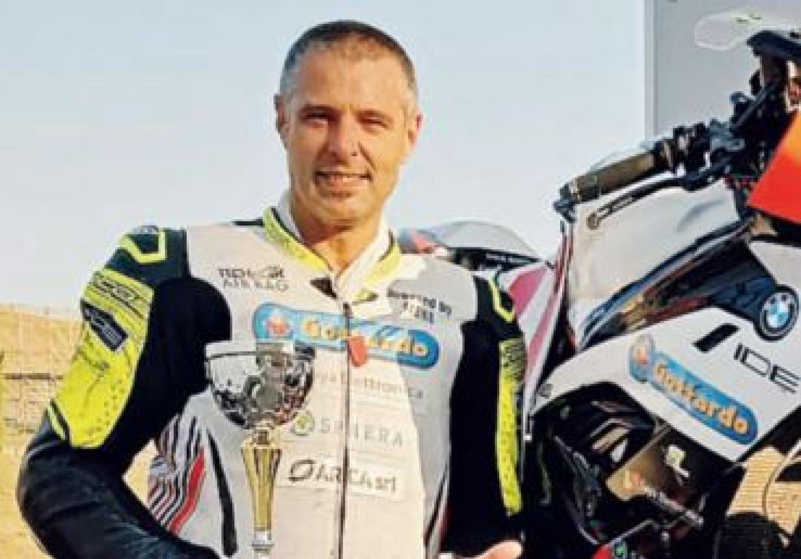 L'ultimo addio a  Nicola nella camera ardente del cimitero maggiore di Padova