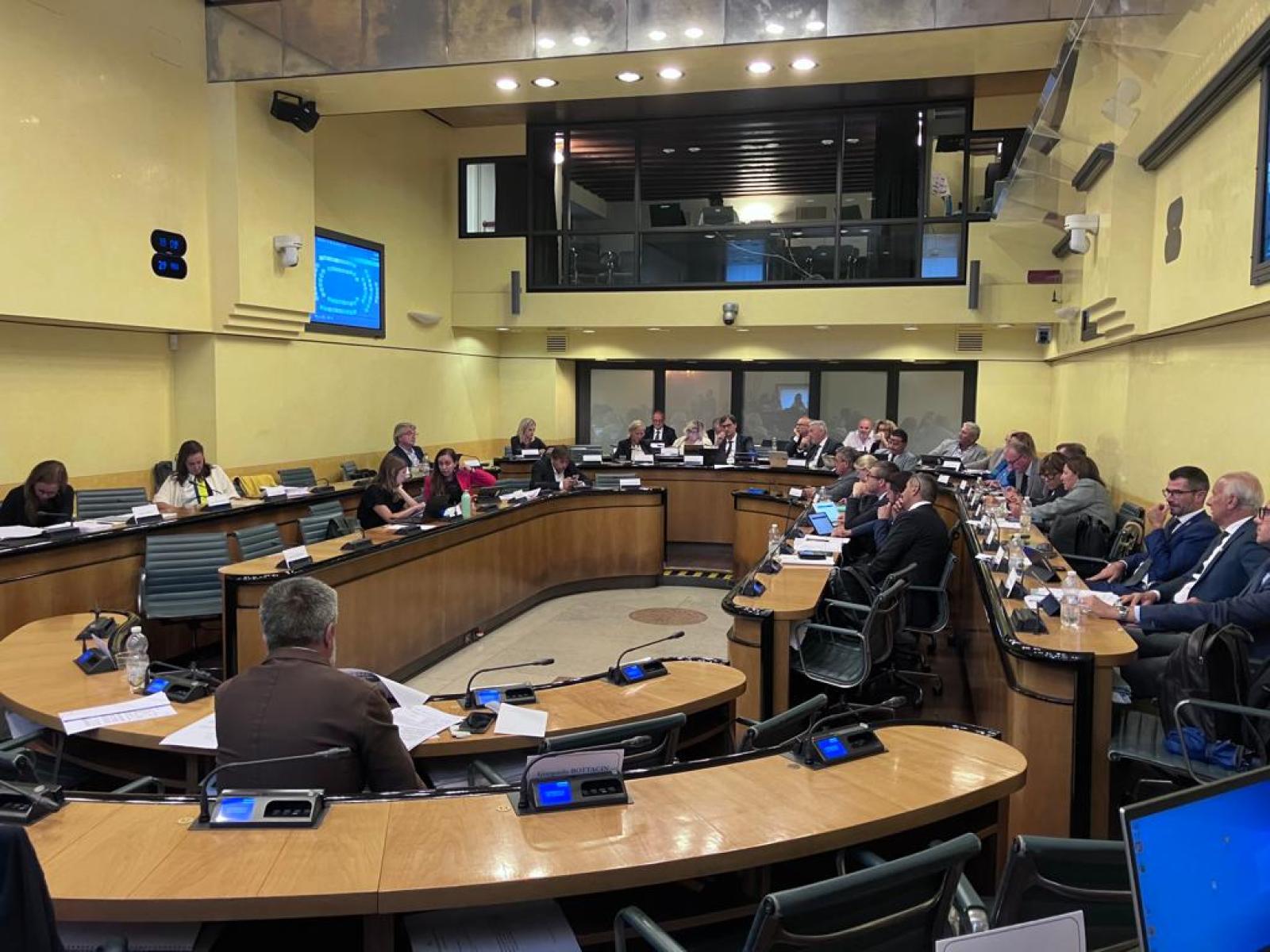 Approvato il progetto di legge per riaprire tribunali