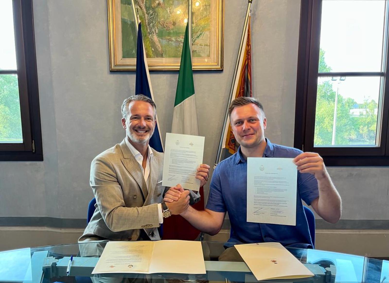 Un patto d&rsquo;amicizia nato in campo