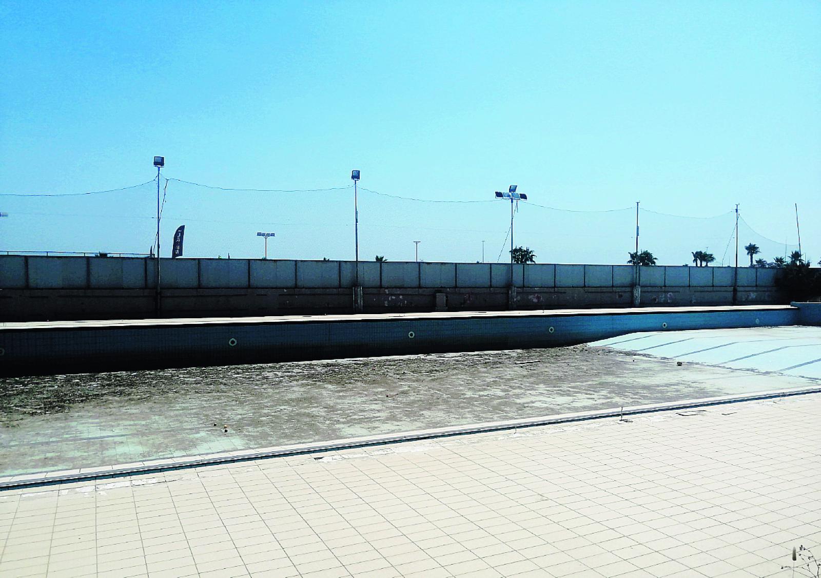 &ldquo;Piscina? La sistemi il Comune&rdquo;