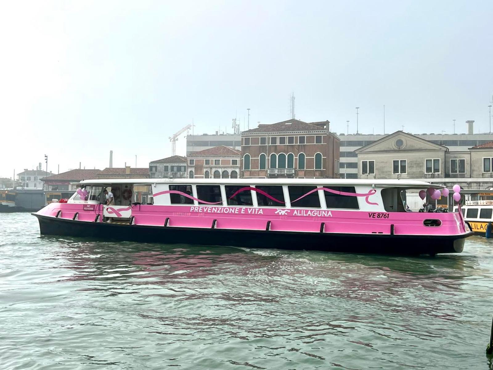 &ldquo;Ottobre Rosa&rdquo;, luned&igrave; arriva il vaporetto