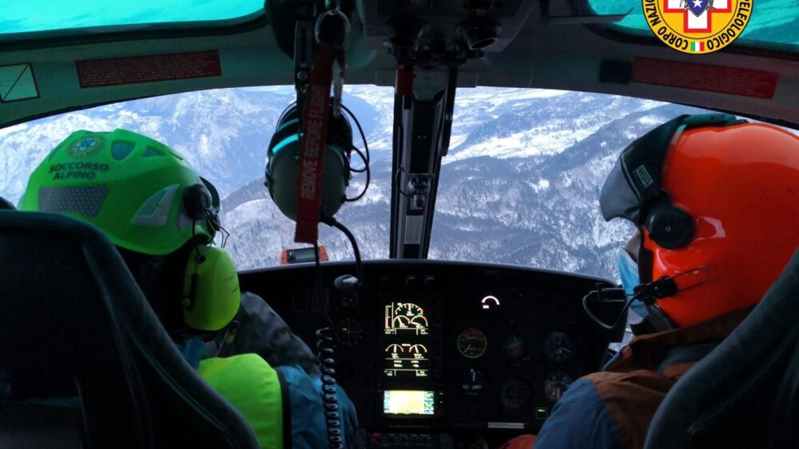 Dispersi a Cortina, salvati due veneziani