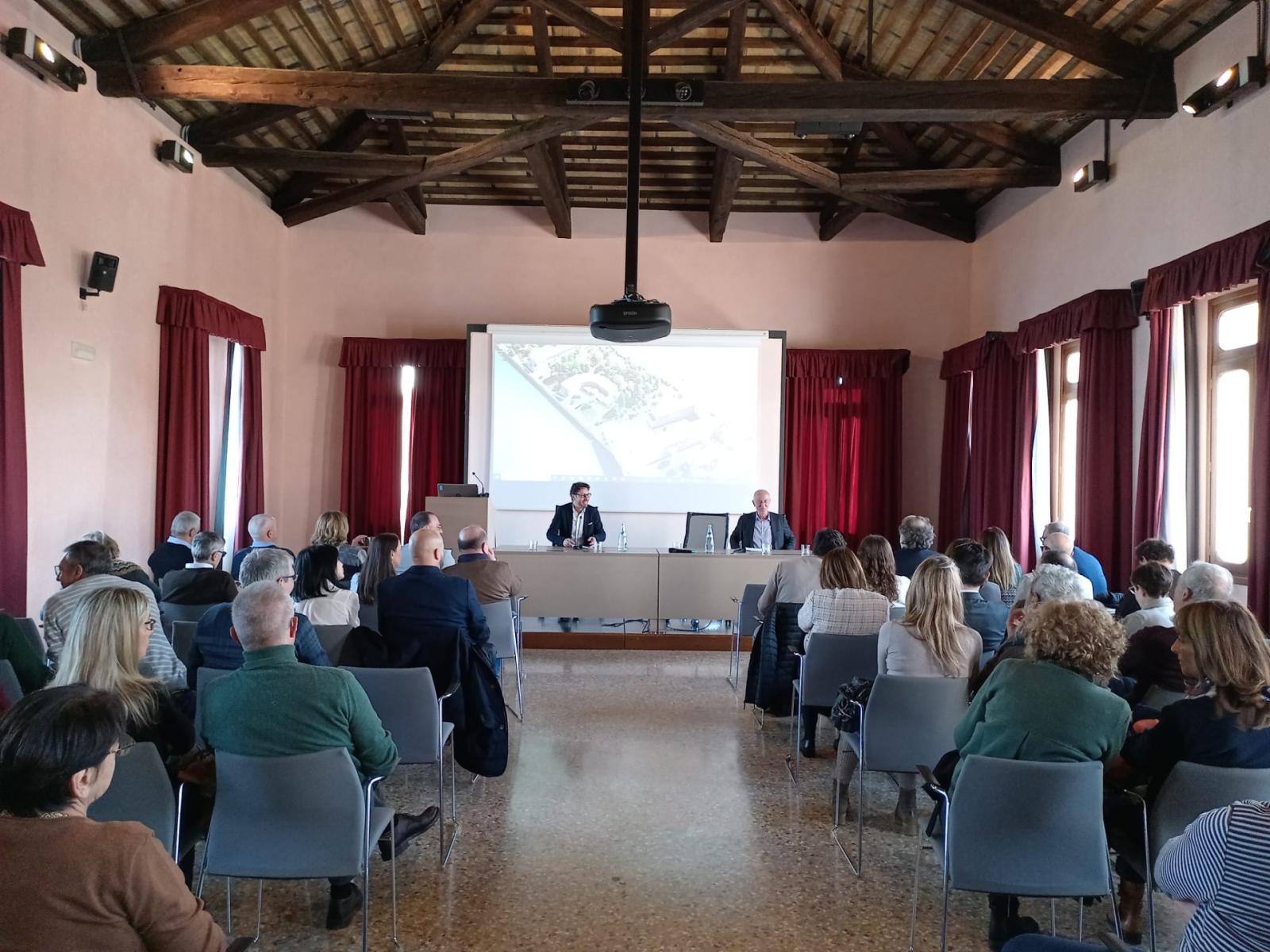 Oltre cento farmacisti veneziani a sostegno del Banco farmaceutico