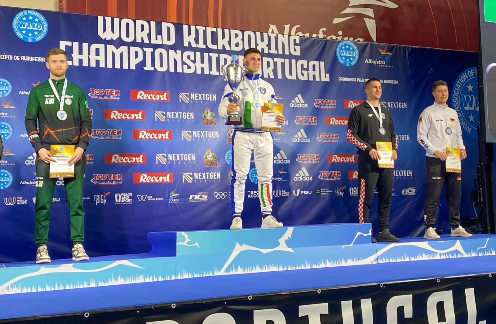 Riccardo Albanese sul tetto del mondo