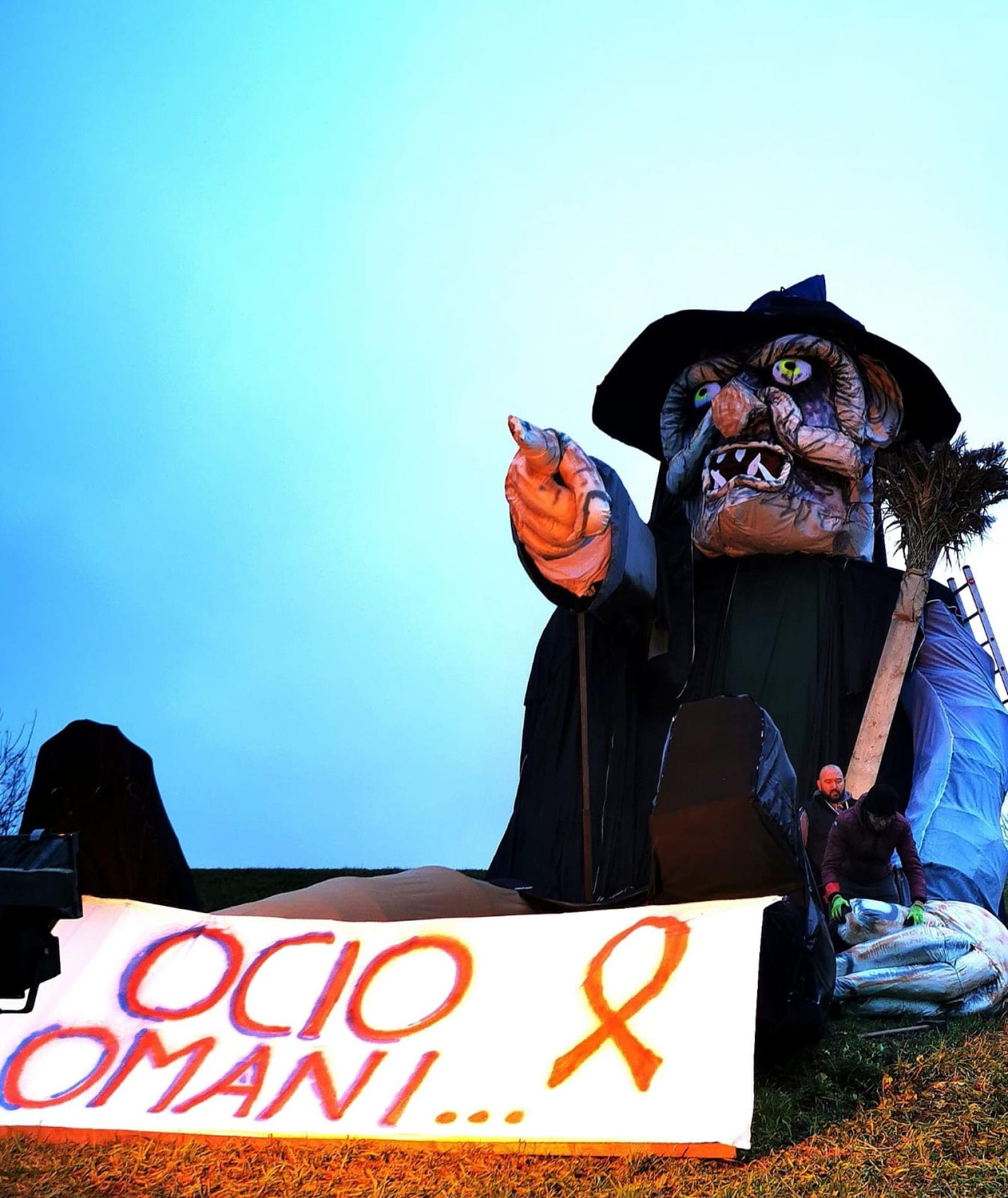 Il monito della &ldquo;vecia&rdquo; sulla violenza