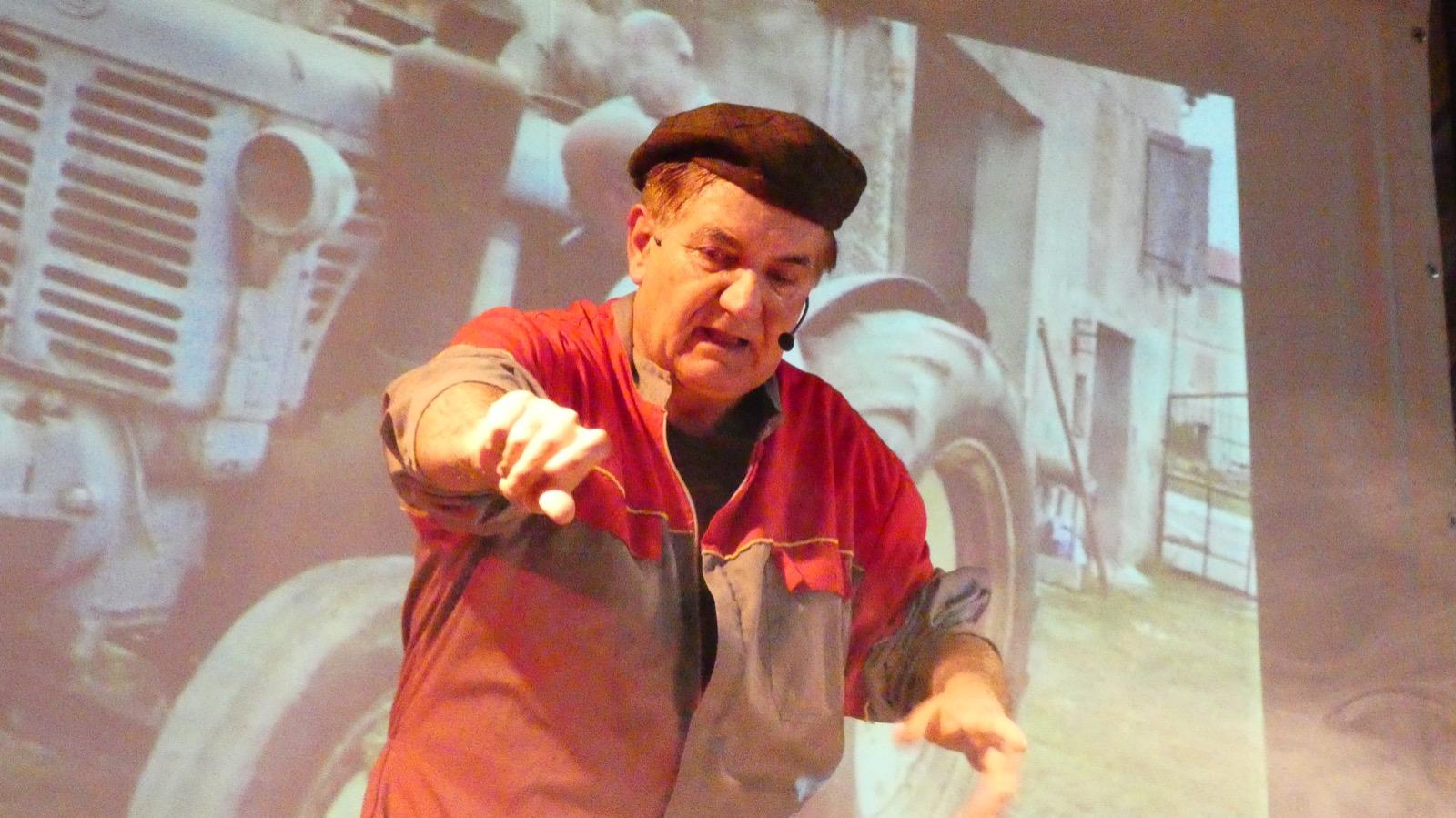 Carturan celebra le donne