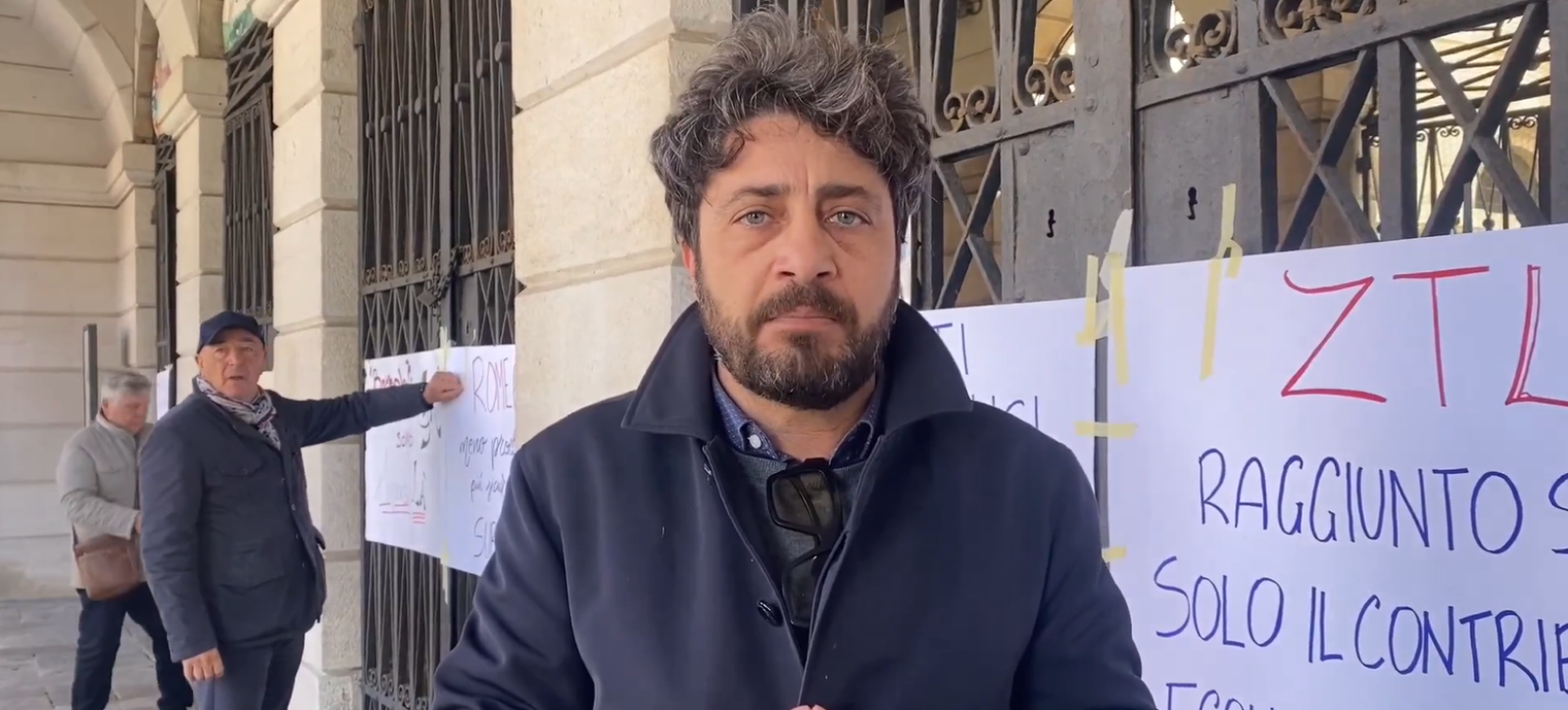 Le minoranze protestano &ldquo;La citt&agrave; ormai &egrave; ferma&rdquo;