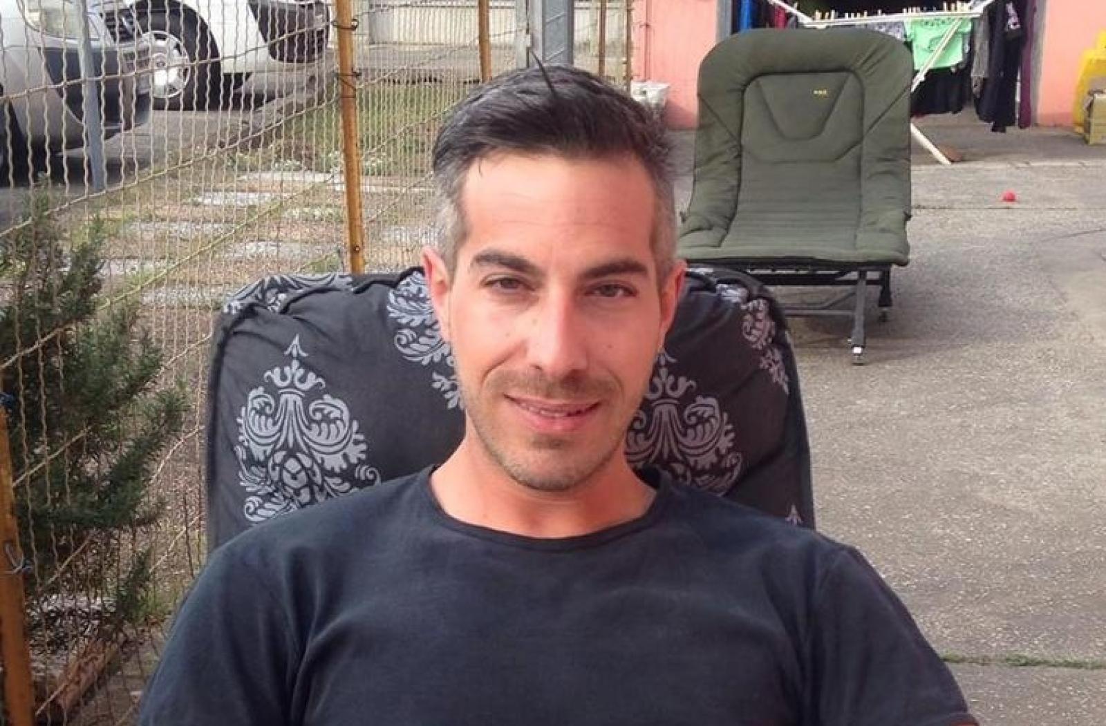 Trovato morto nel barchino a 37 anni