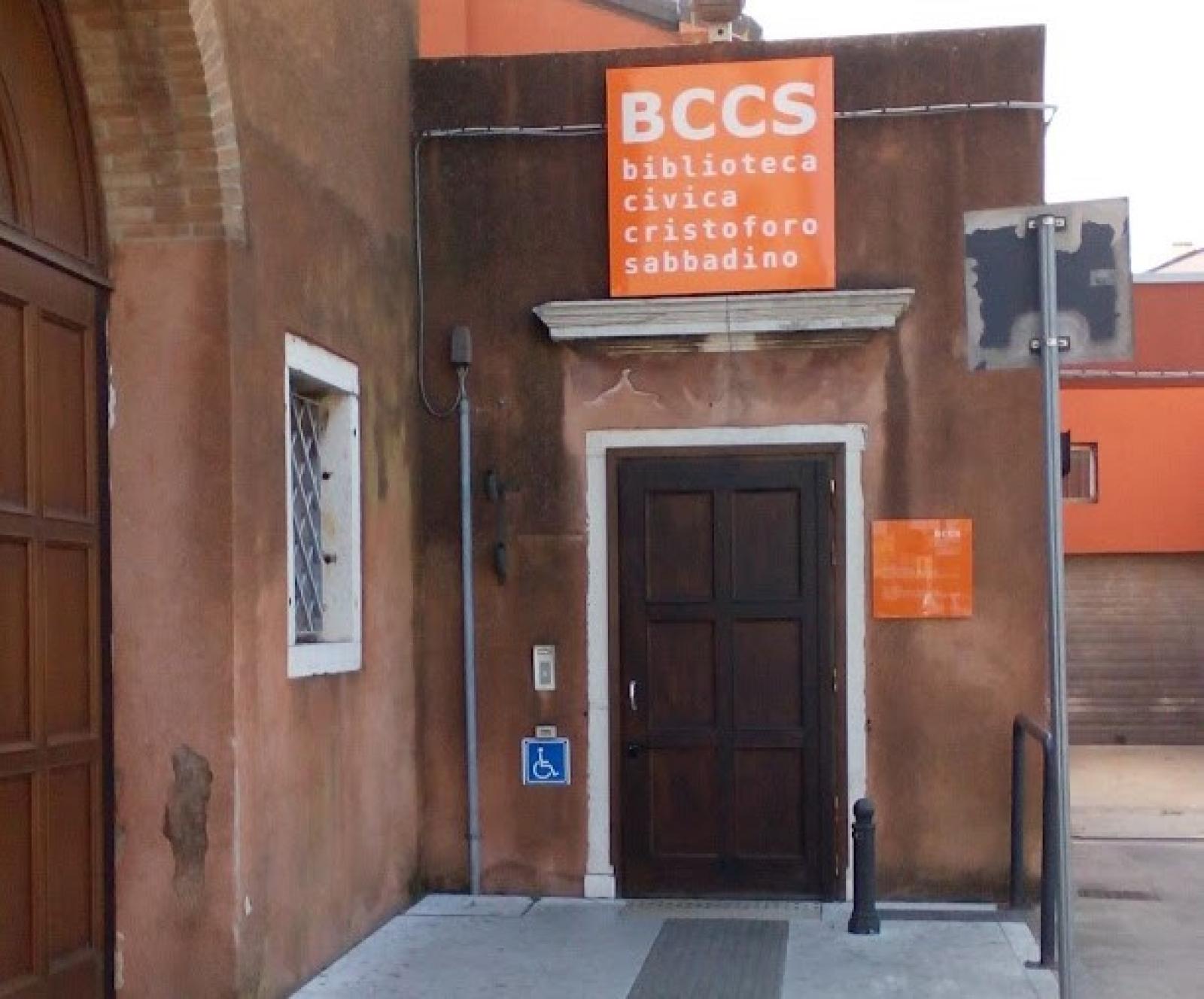 La biblioteca Sabbadino chiusa per lavori