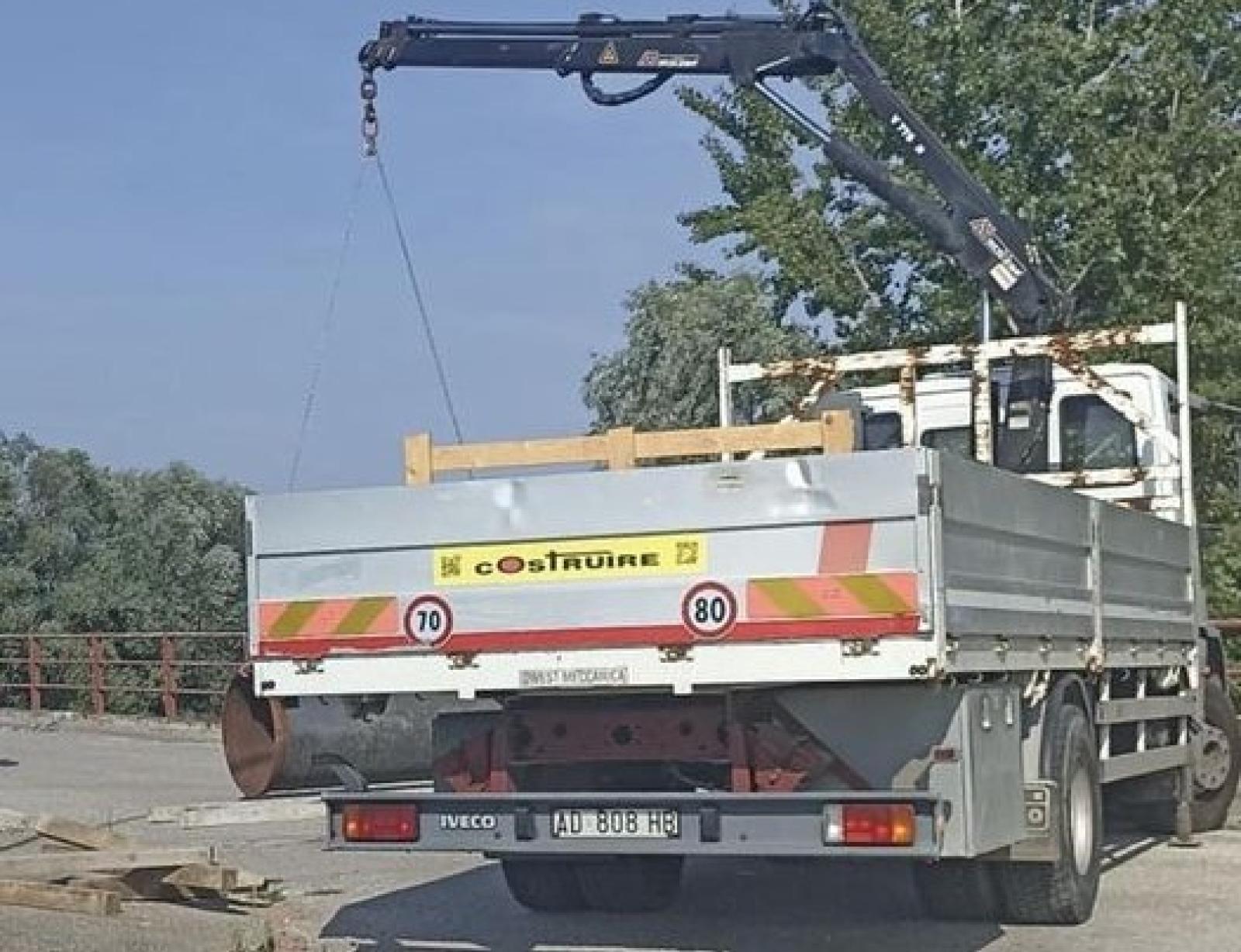 Ponte, arriva lo sbarramento