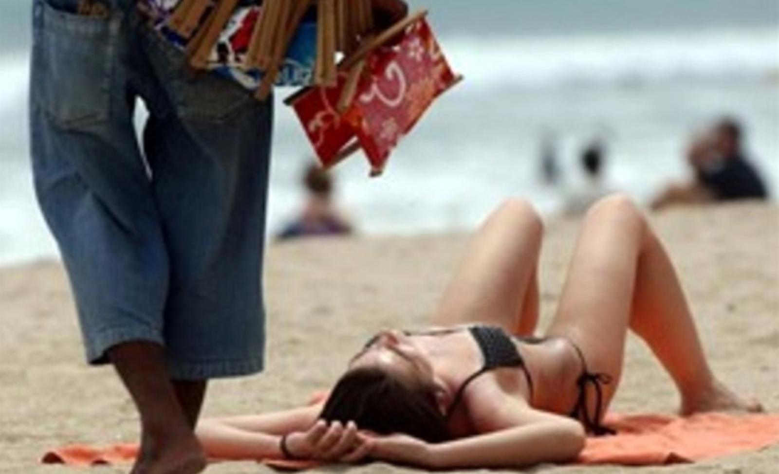 &ldquo;Steward sulla spiaggia contro i venditori abusivi&rdquo;