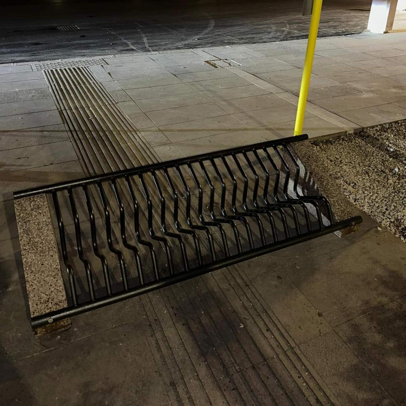 Una rastrelliera pericolosa