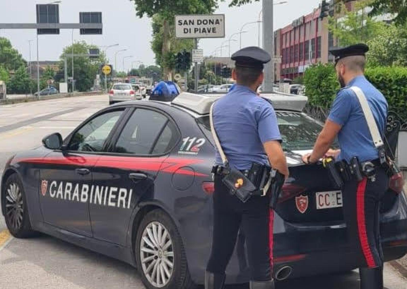 Furto e falsificazione, arrestato 52enne di pagamento.
