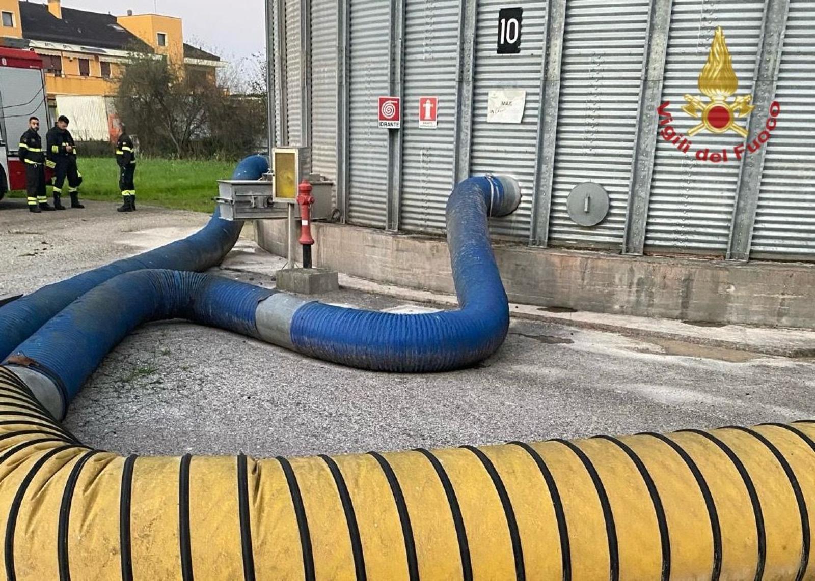 Incidente in azienda operaio ferito