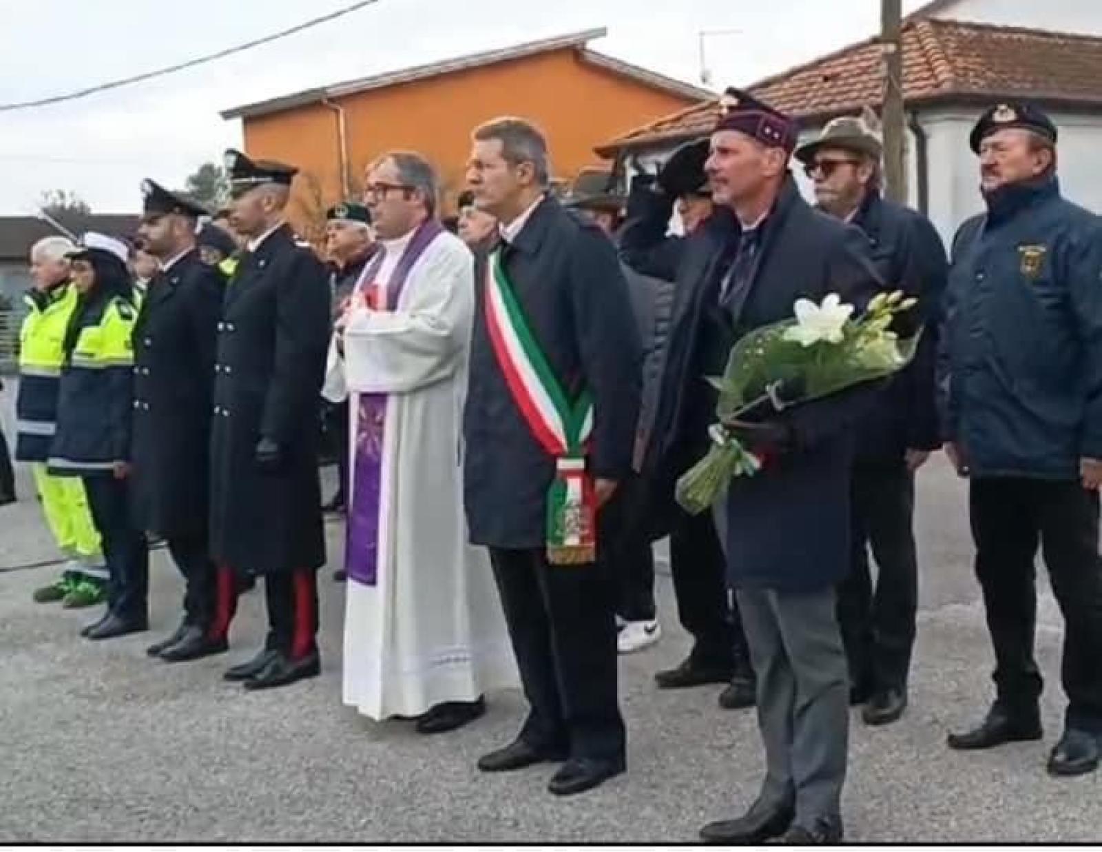 La citt&agrave; ricorda gli eroi di Nassiriya