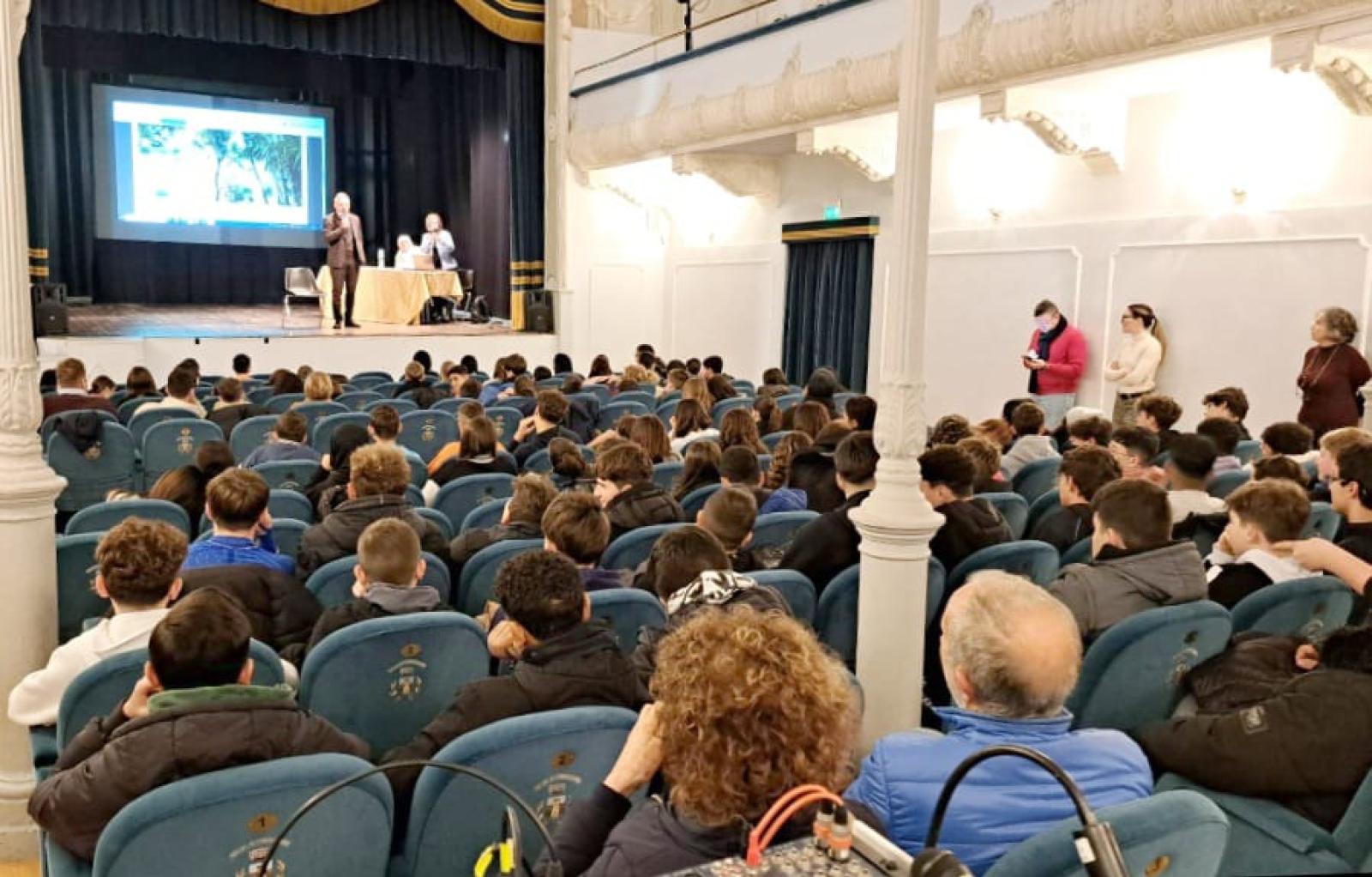 La letteratura incanta la citt&agrave;