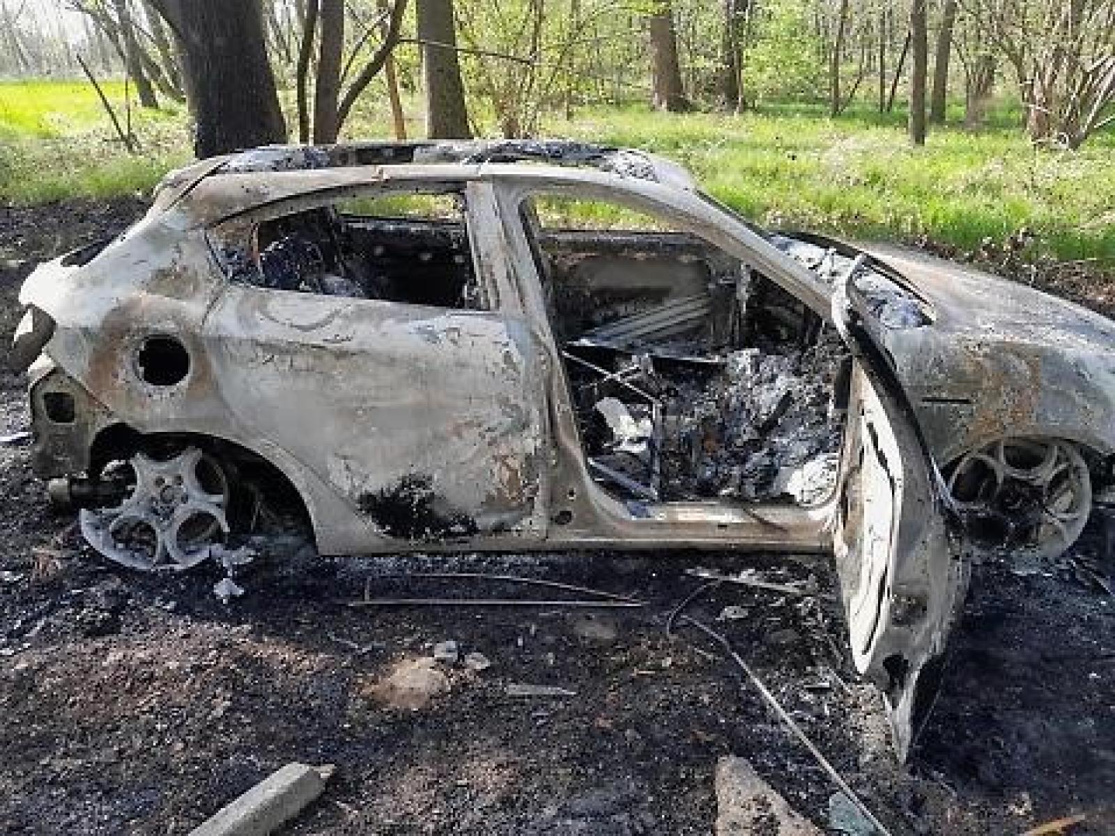Mistero nel Bosco di Mestre: tra auto bruciate e casseforti, l'ombra della Mala del Brenta