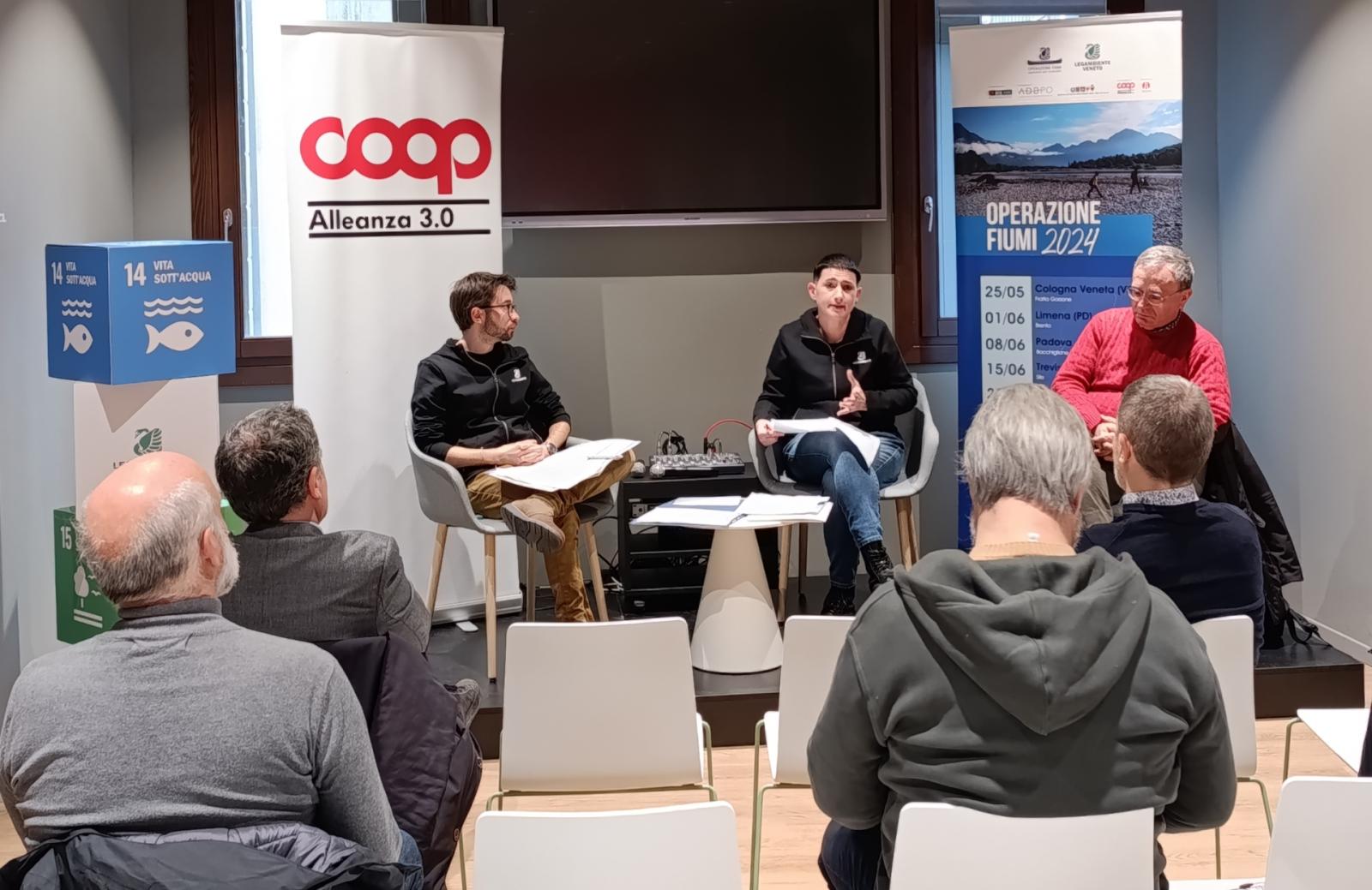 Acque Inquinate: L'Allarme di Legambiente sui Fiumi del Veneto