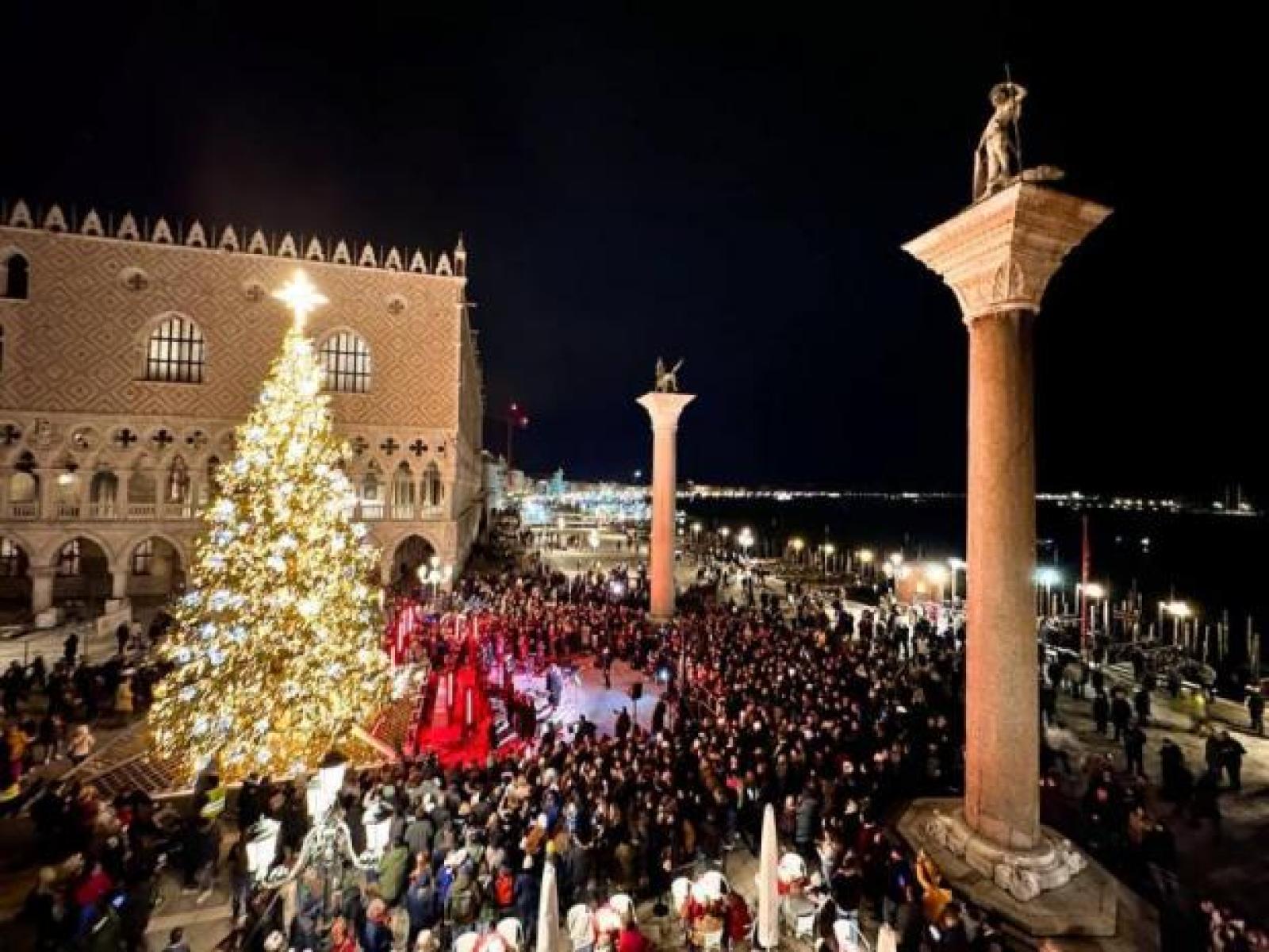 Venezia, l'ordinanza del sindaco per la Notte di Natale