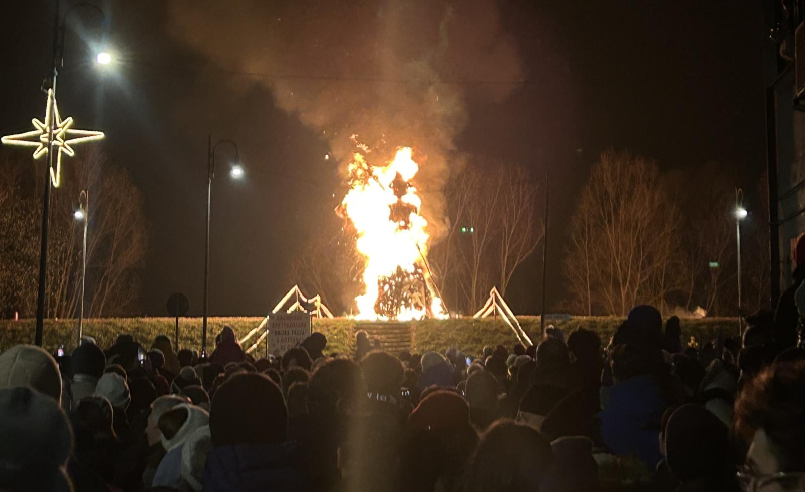A migliaia con il naso all&rsquo;ins&ugrave;